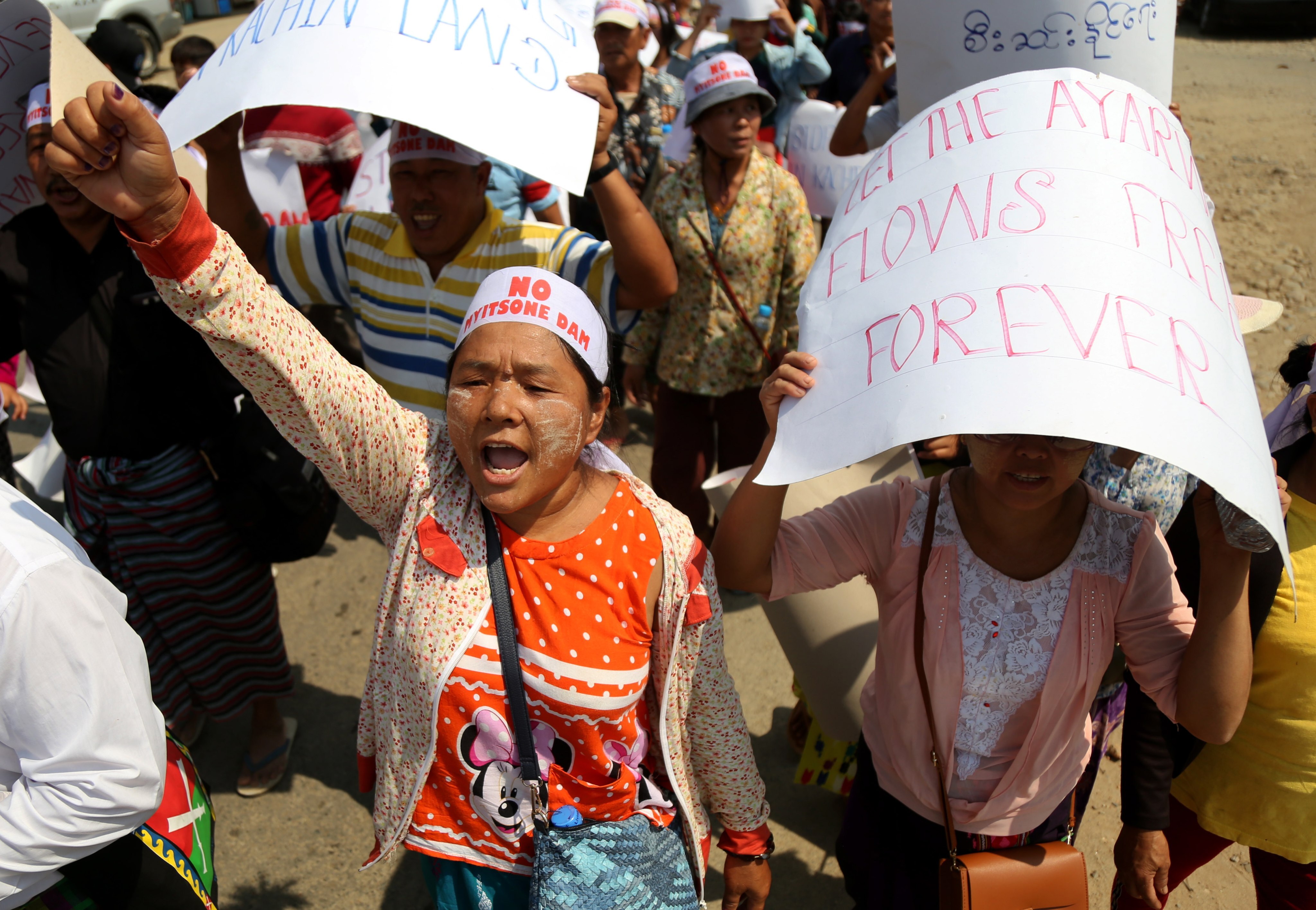 Locals protest against the Irrawaddy Myitsone dam project in Kachin state, Myanmar, on April 22, 2019. The dam is being built by the Myanmar government and China Power Investment Corporation. Chinese SOEs dominate the global dam-building industry. Photo:EPA-EFE