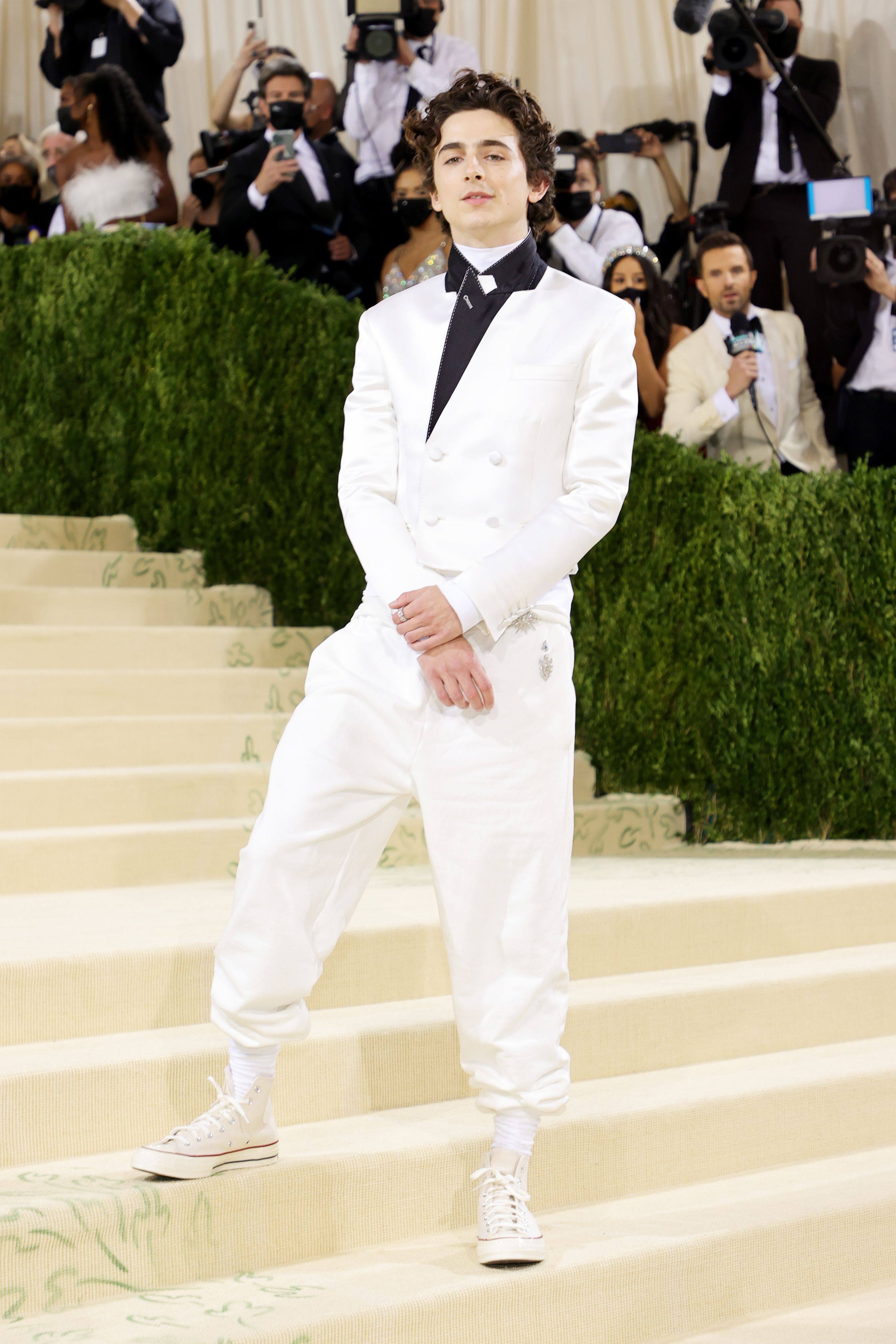 Timothée Chalamet wowed at the 2021 Met Gala hosted at New York’s Metropolitan Museum of Art on September 13 in a stunning all-white ensemble. Photo: Getty Images/AFP