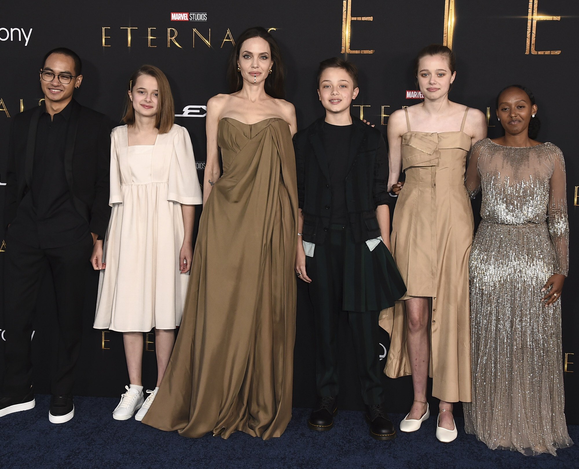 Angelina Jolie with children Maddox, Vivienne, Knox, Shiloh and Zahara Jolie-Pitt arrive at the Los Angeles premiere of Eternals on October 18. Photo: Invision/AP