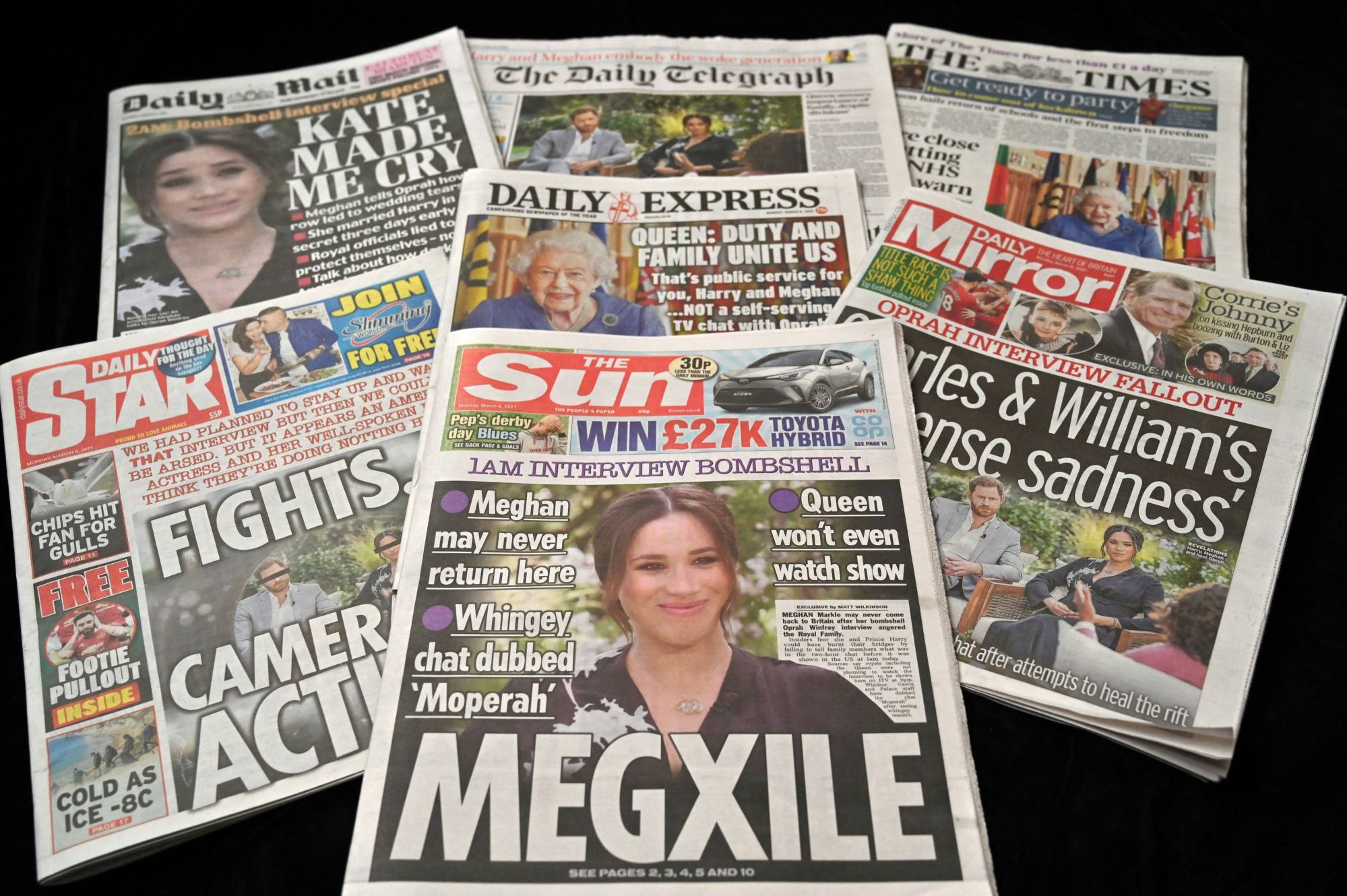 Newspapers in Britain. Britain newspaper. Great Britain newspaper. News photo.