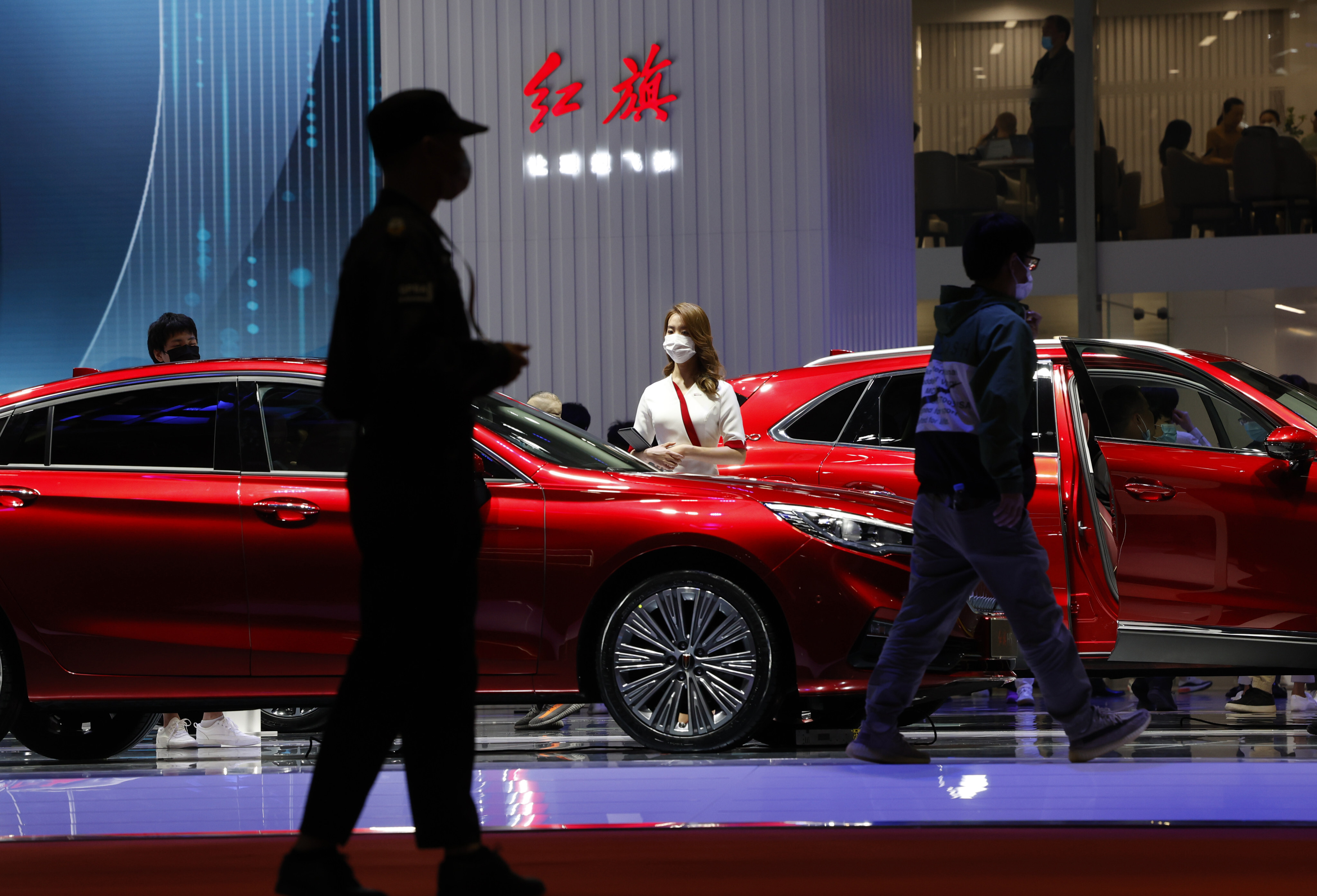 Hongqi cars at the Shanghai Auto Show in April this year. As part of the deal, Hongqi cars will be sold at all Wanda Plazas across China starting in Beijing on January 8. Photo: AP