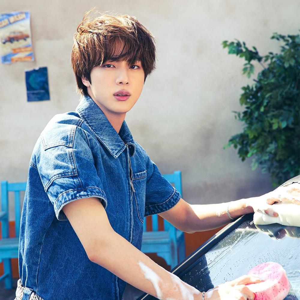 BTS ジン 2016年 Birthday Support Projectグッズ BTS JINのポップアップストアをレポート！ 等身大パネル、実寸