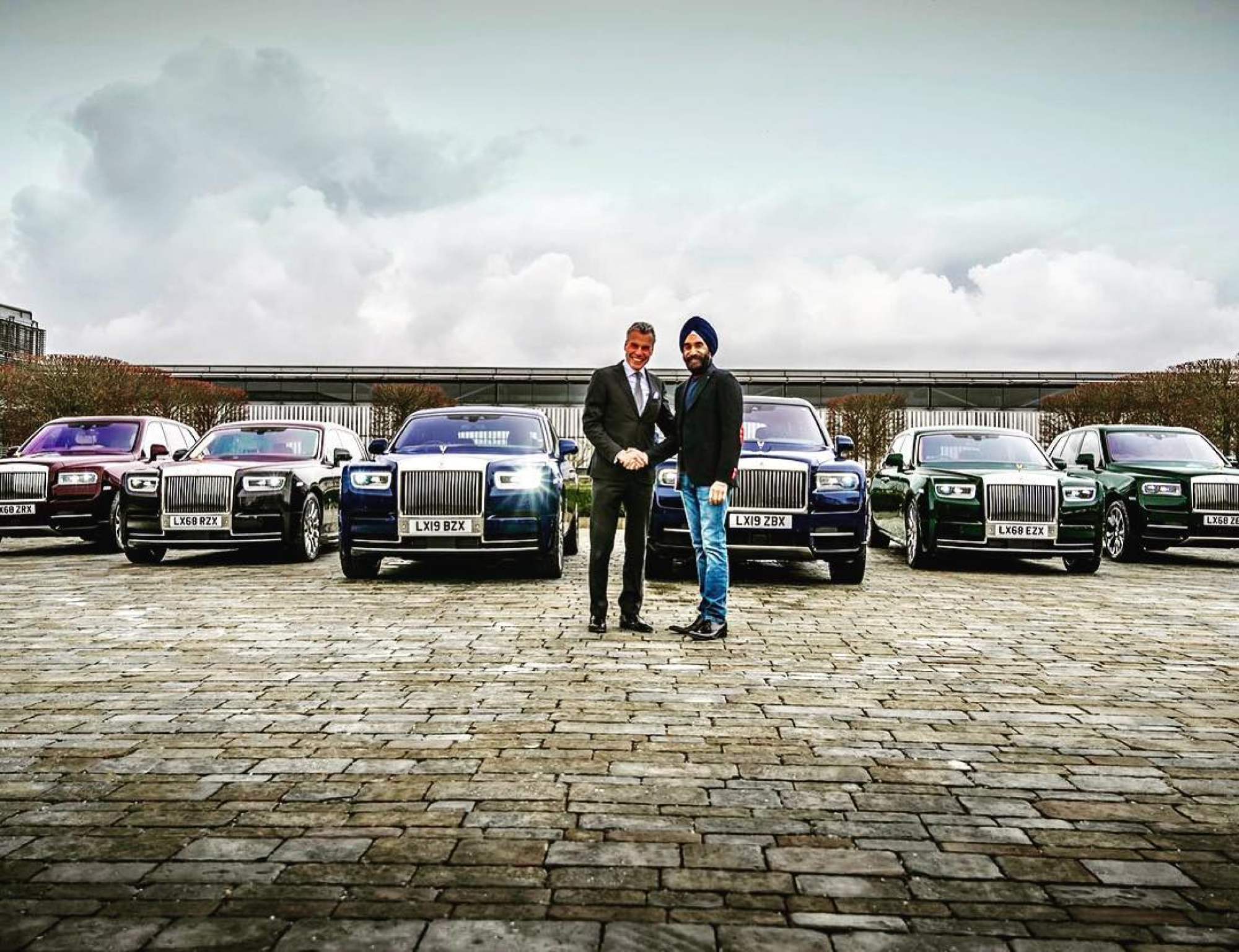 Meet 'British Bill Gates' Reuben Singh, the flashy Indian millionaire who  matches his turbans to his Rolls-Royce luxury car collection – but did he  really buy 5 more just for Diwali?