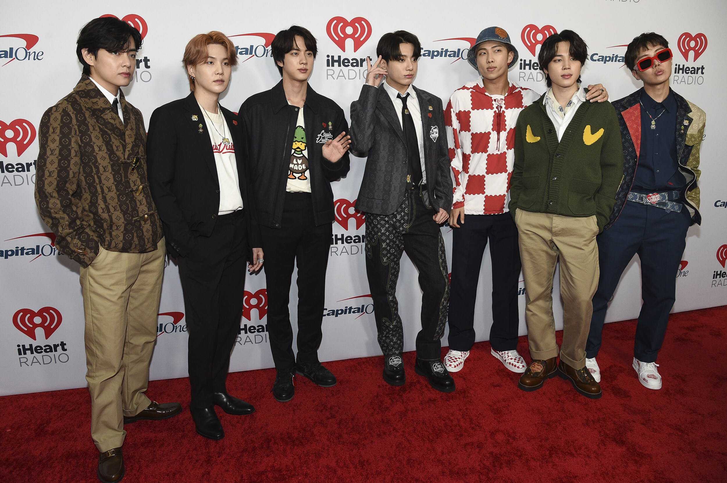 BTS announces hiatus for time to 'recharge
