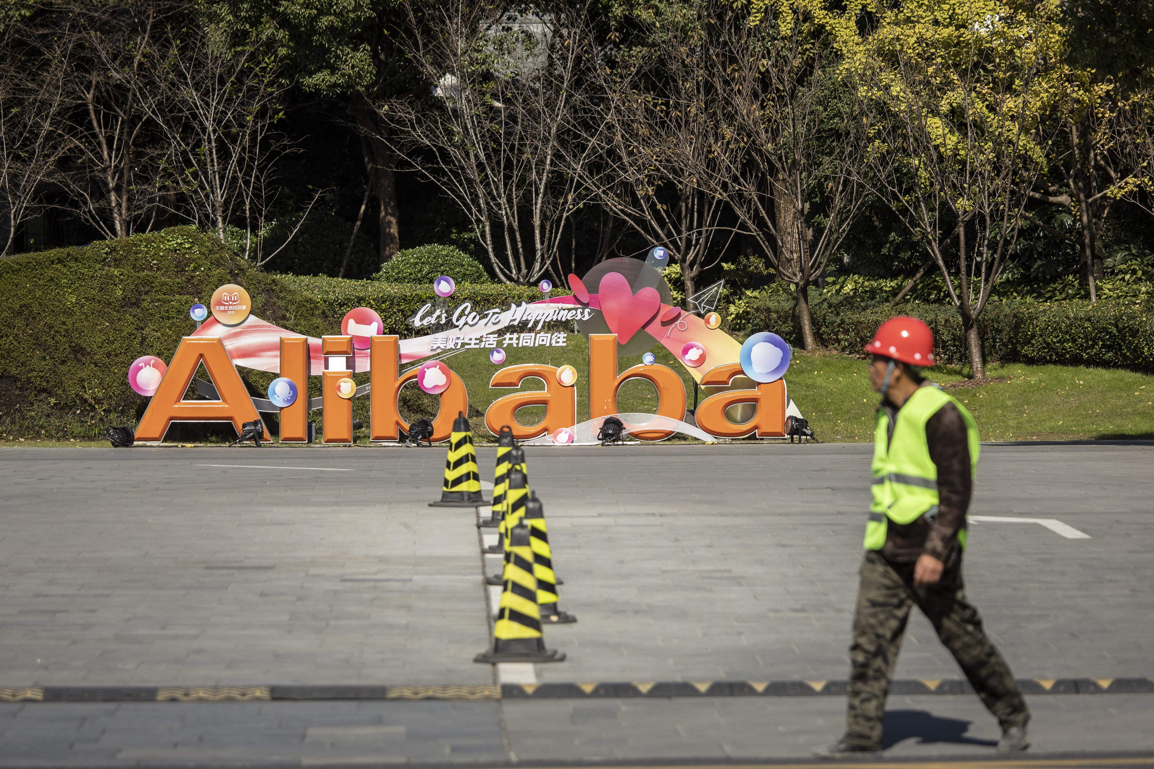 Alibaba Group Holding creates new overseas e-commerce unit led by Jiang Fan, the former president at Taobao and Tmall. Photo: Bloomberg