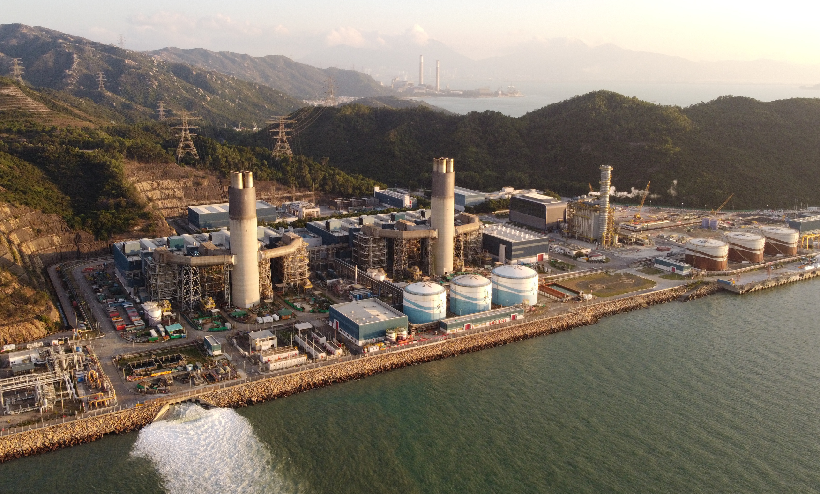 An aerial view of CLP Power’s Black Point power station, a gas-fired plant in Lung Kwu Tan in the New Territories, on November 10. When the second gas-powered unit at Black Point comes online in 2023, CLP will have the capacity to shut down the coal-powered Castle Peak power station. Photo: Martin Chan