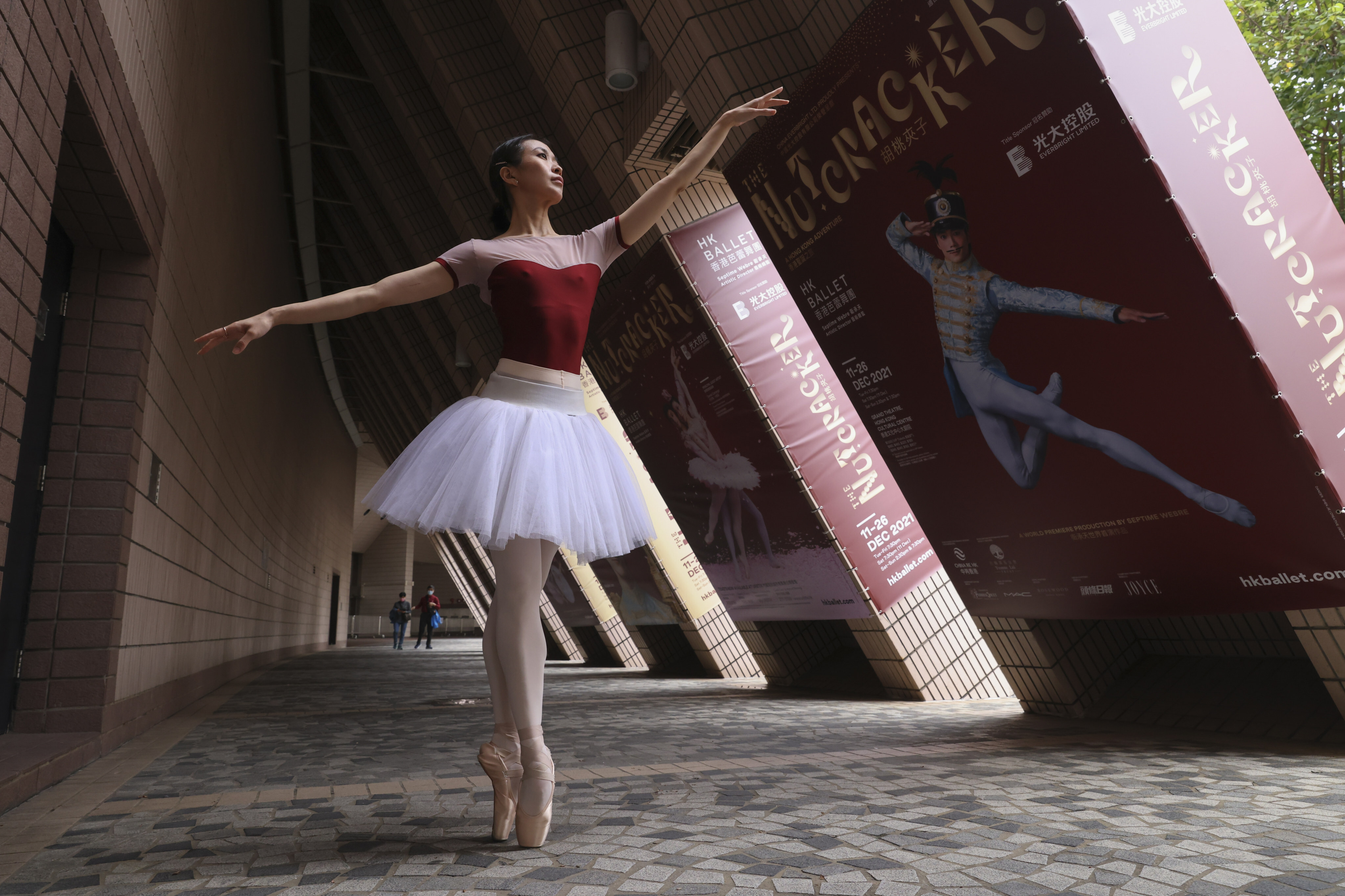 Ye Feifei is principal ballerina with the Hong Kong Ballet. She will dance the lead role in The Nutcracker at the Hong Kong Cultural Centre in Tsim Sha Tsui. Performances begin on December 11. Photo: Dickson Lee