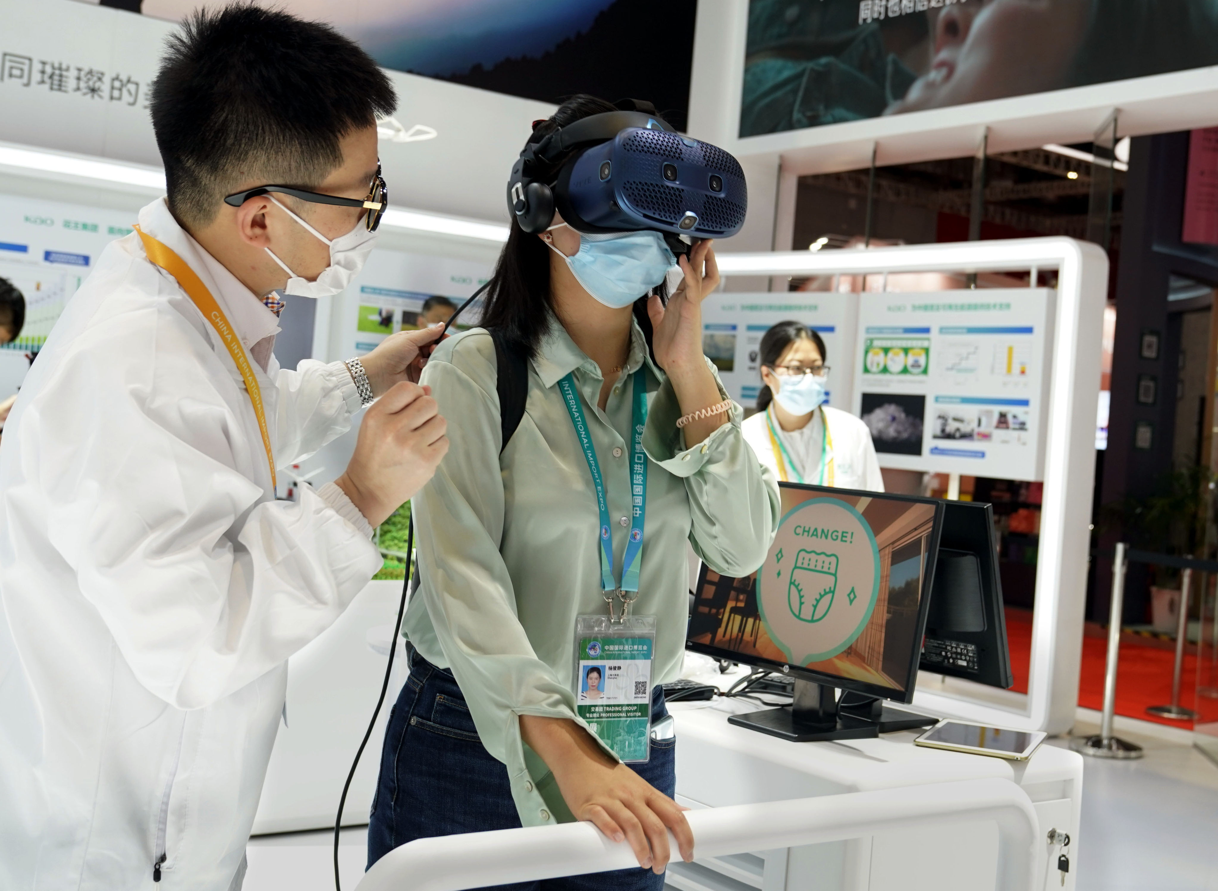 A visitor experiences a virtual reality headset at the 4th China International Import Expo in Shanghai on November 6. China’s innovative economy is mostly market-oriented rather than state-driven. Photo: Xinhua