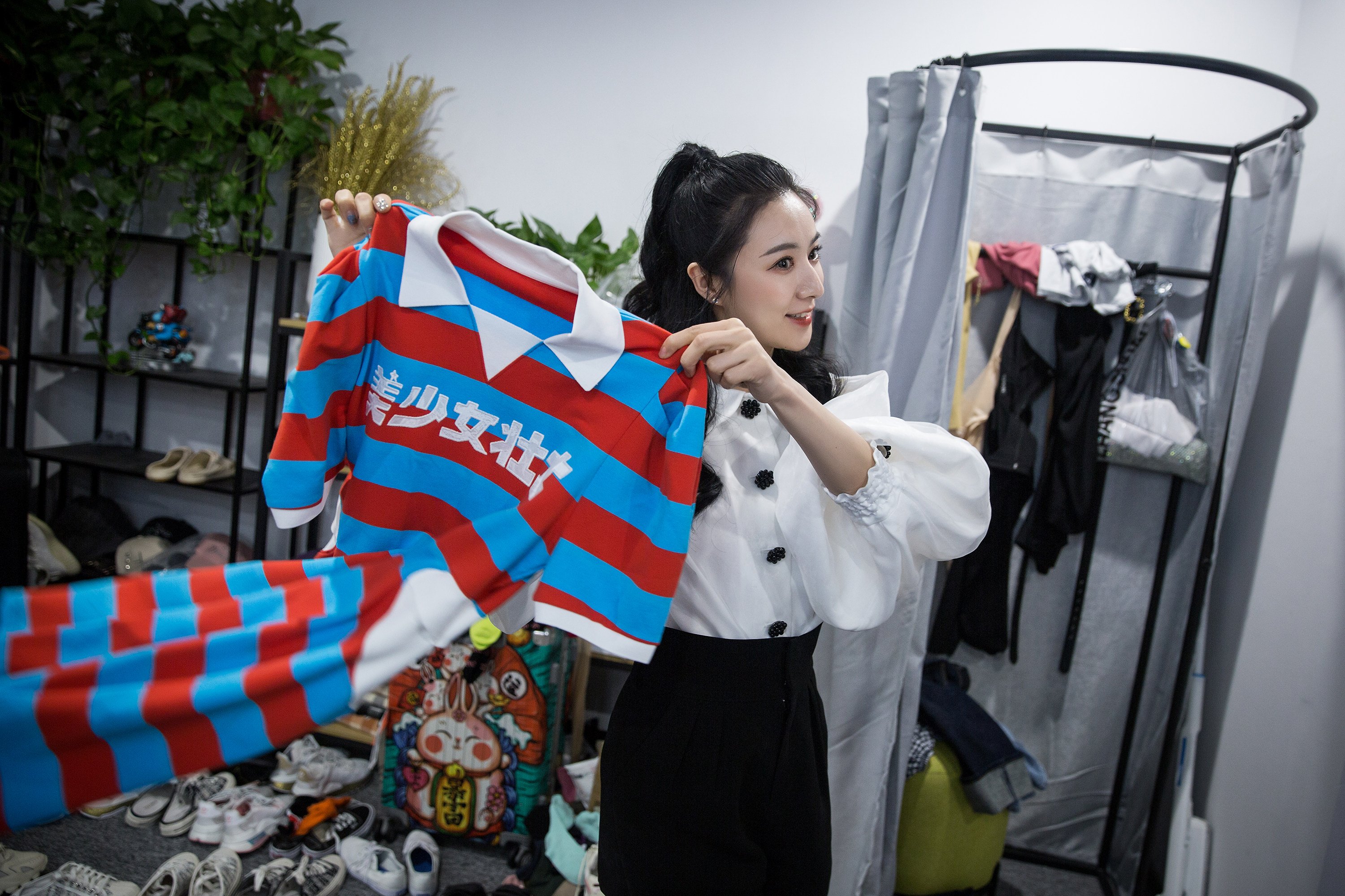 Chinese online influencer Viya went from being the country’s most bankable live-streaming e-commerce star to a virtual pariah overnight after her tax penalty was announced by authorities. Photo: VCG via Getty Images