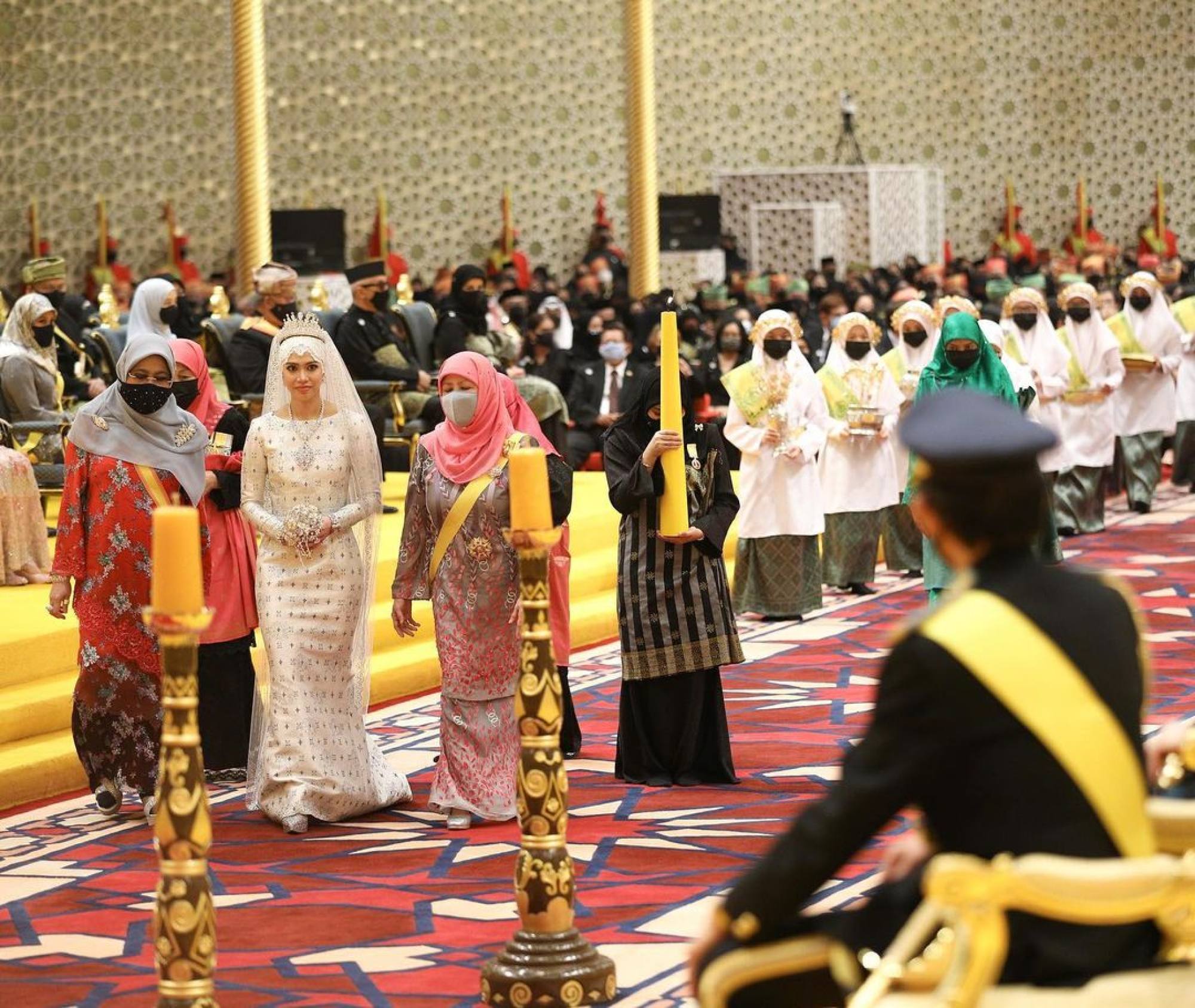 What did Brunei’s Princess Fadzilah wear for her wedding? The ...