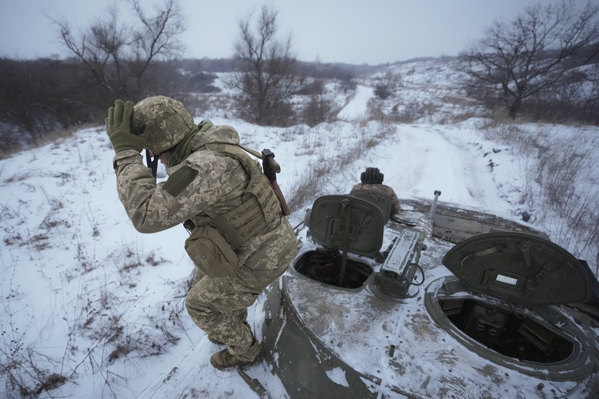 Последние новости с фронтов донбасса и луганска. Боевые действия. 92-Я отдельная механизированная бригада. Военные на Донбассе.