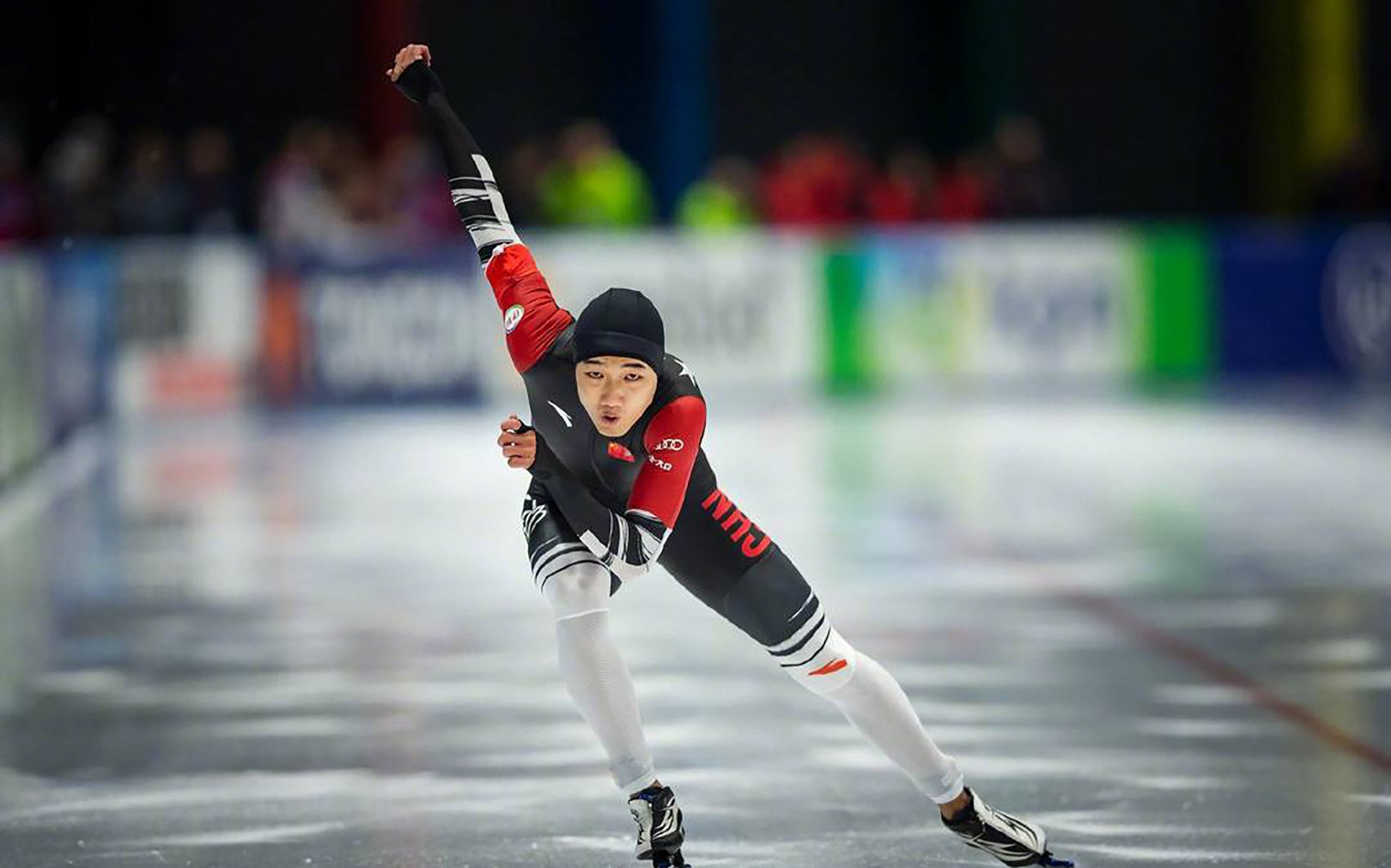 Beijing Winter Olympics: China chooses speed skater and