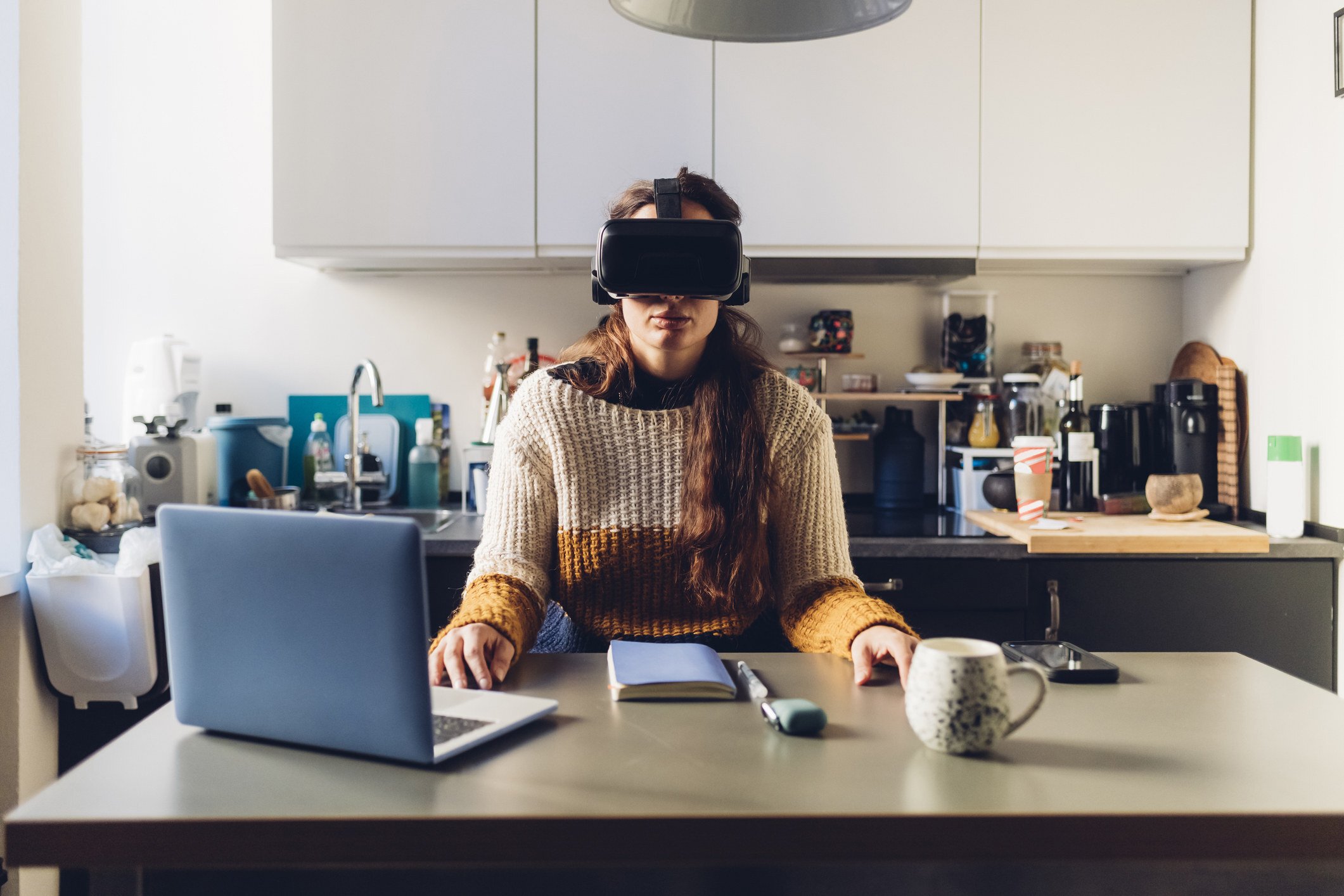 if Tinder or Grindr don’t work for you, virtual reality dating apps are a new way to meet people in the meta world. Photo: Getty Images