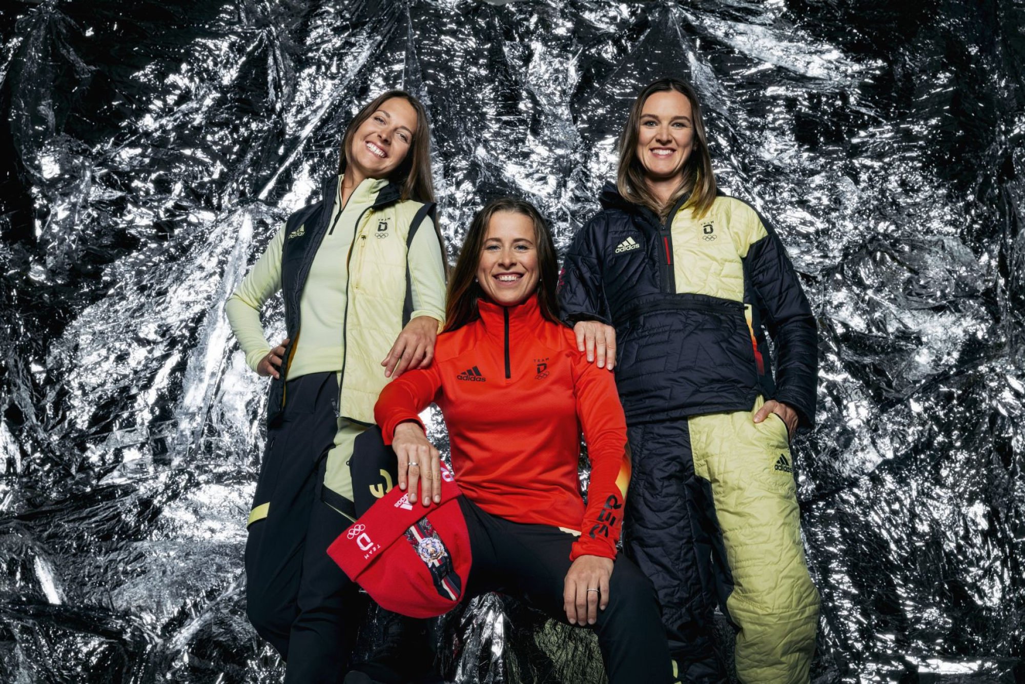 China's Skiing Demon Eileen Gu Eyes Beijing 2022 Gold in Louis Vuitton  Twist Bag Campaign — Anne of Carversville