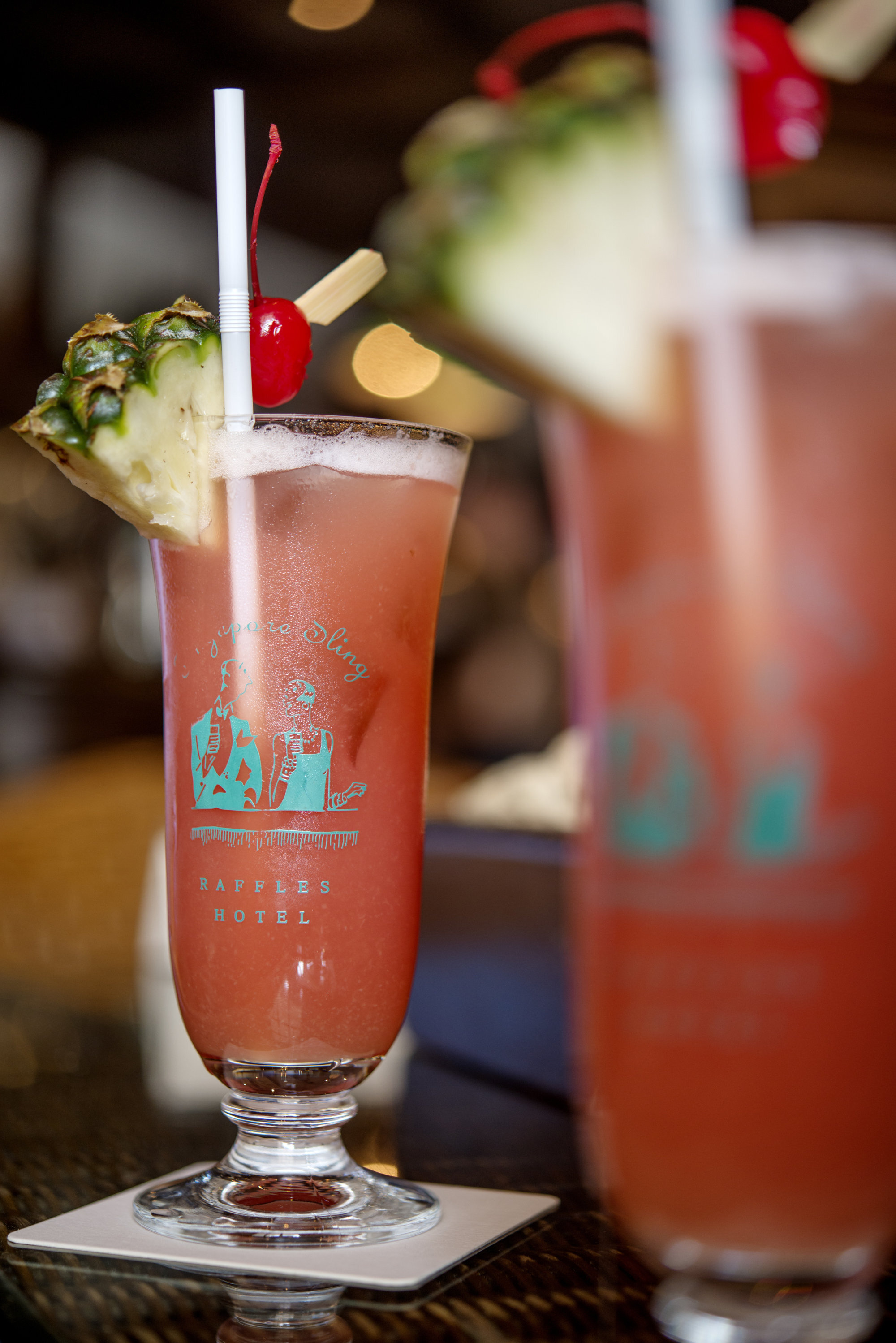 Сингапурский слинг. Singapore Sling коктейль состав. Коктейль Сингапурский слинг состав.