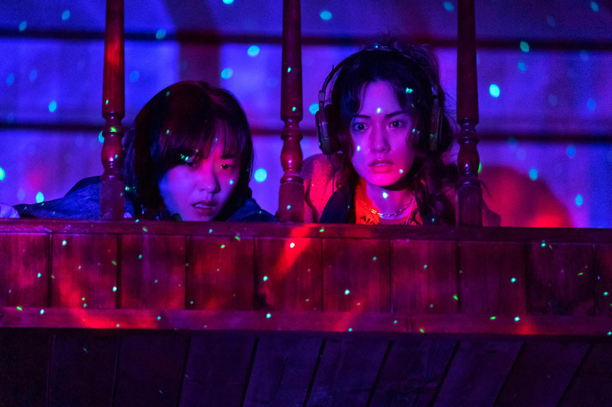Will Hong Ji-hyo find her boyfriend in Glitch? Photo: Netflix