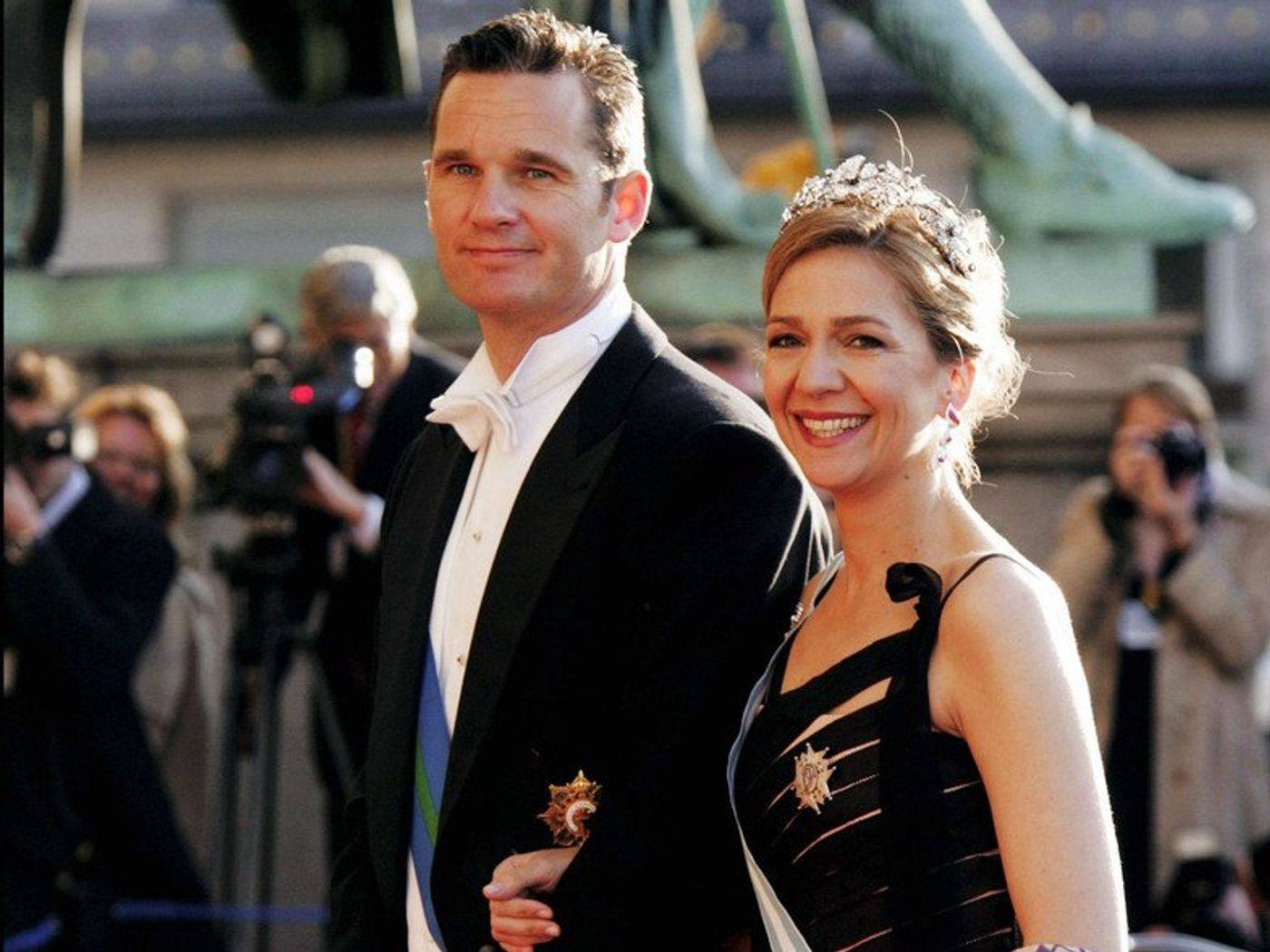 Princess Cristina and Iñaki Urdangarin have announced their divorce. Photo: @vaninaswchindt/Twitter