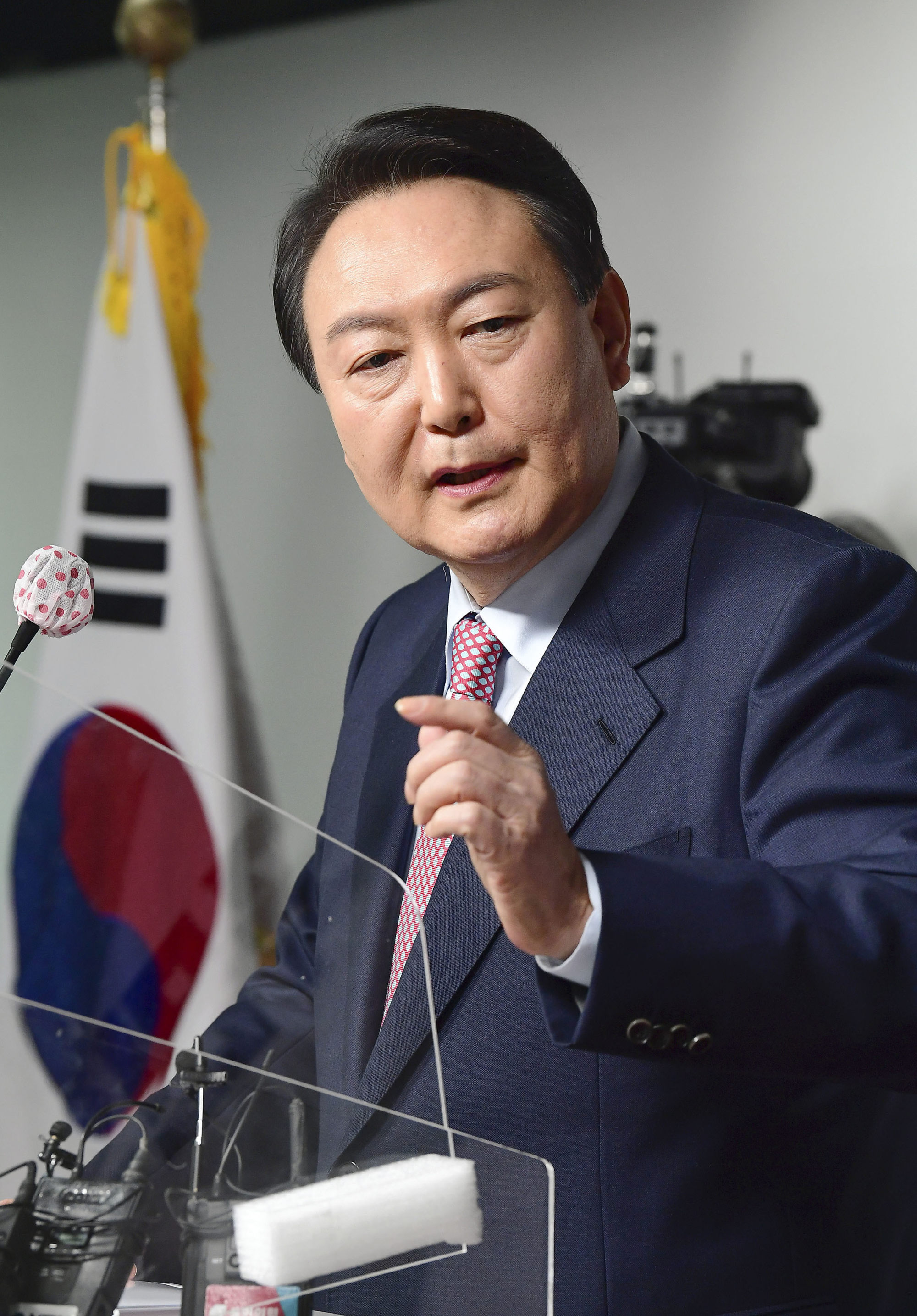 Beijing Winter Olympics South Korean presidential hopefuls accuse