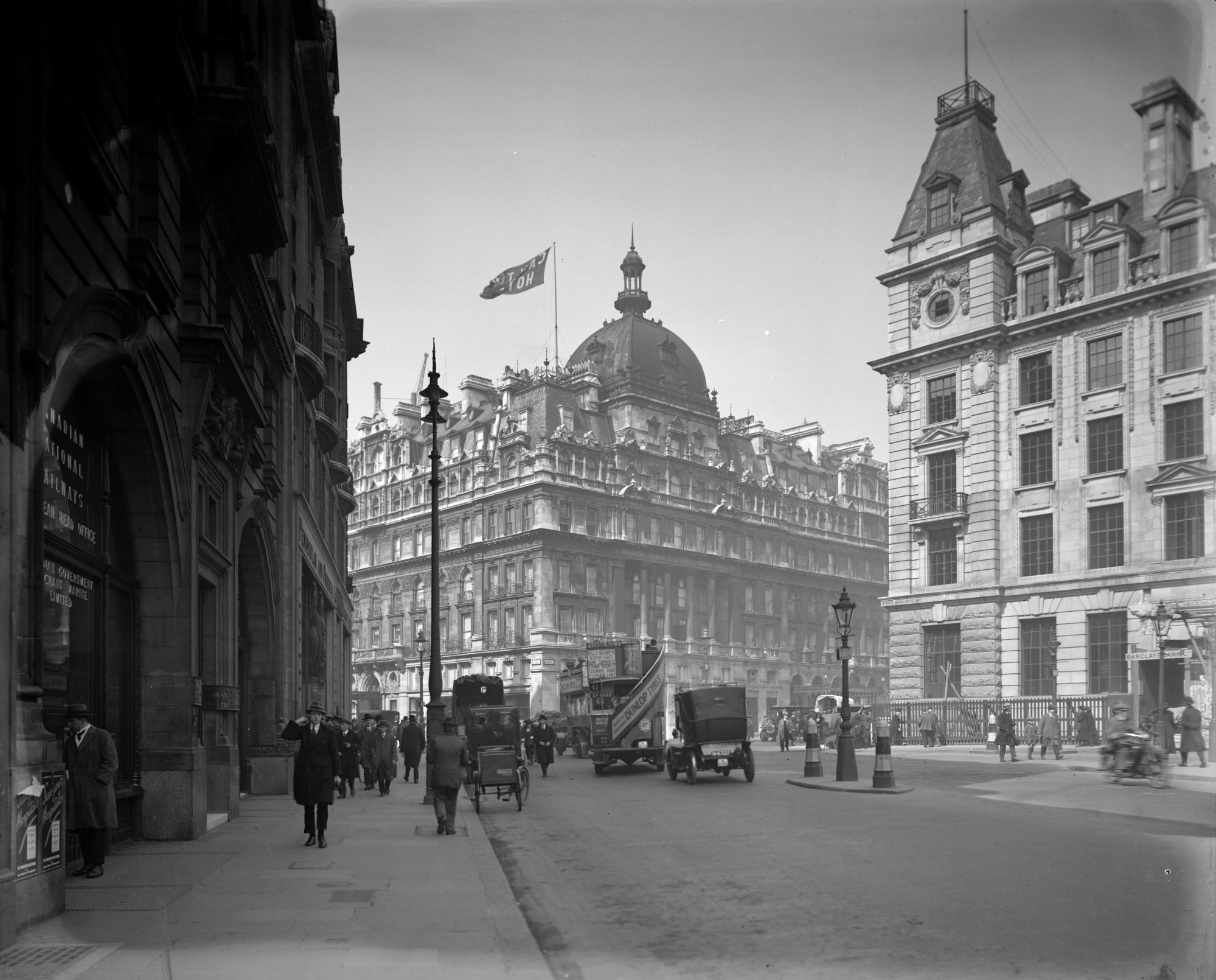 Carlton Ware, Англия, 1920-е годы. Bedford Lemere stando London.