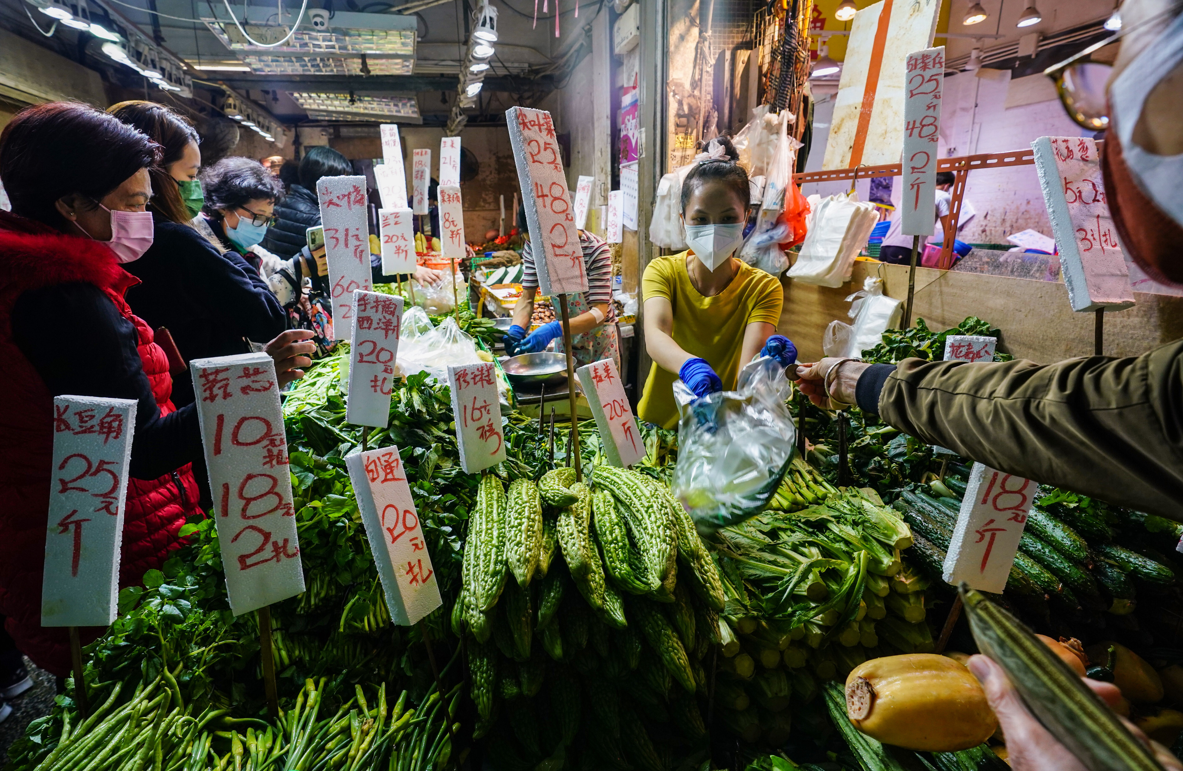 Vegetable prices have remained high for days in Hong Kong given the tighter supply. Photo: Felix Wong