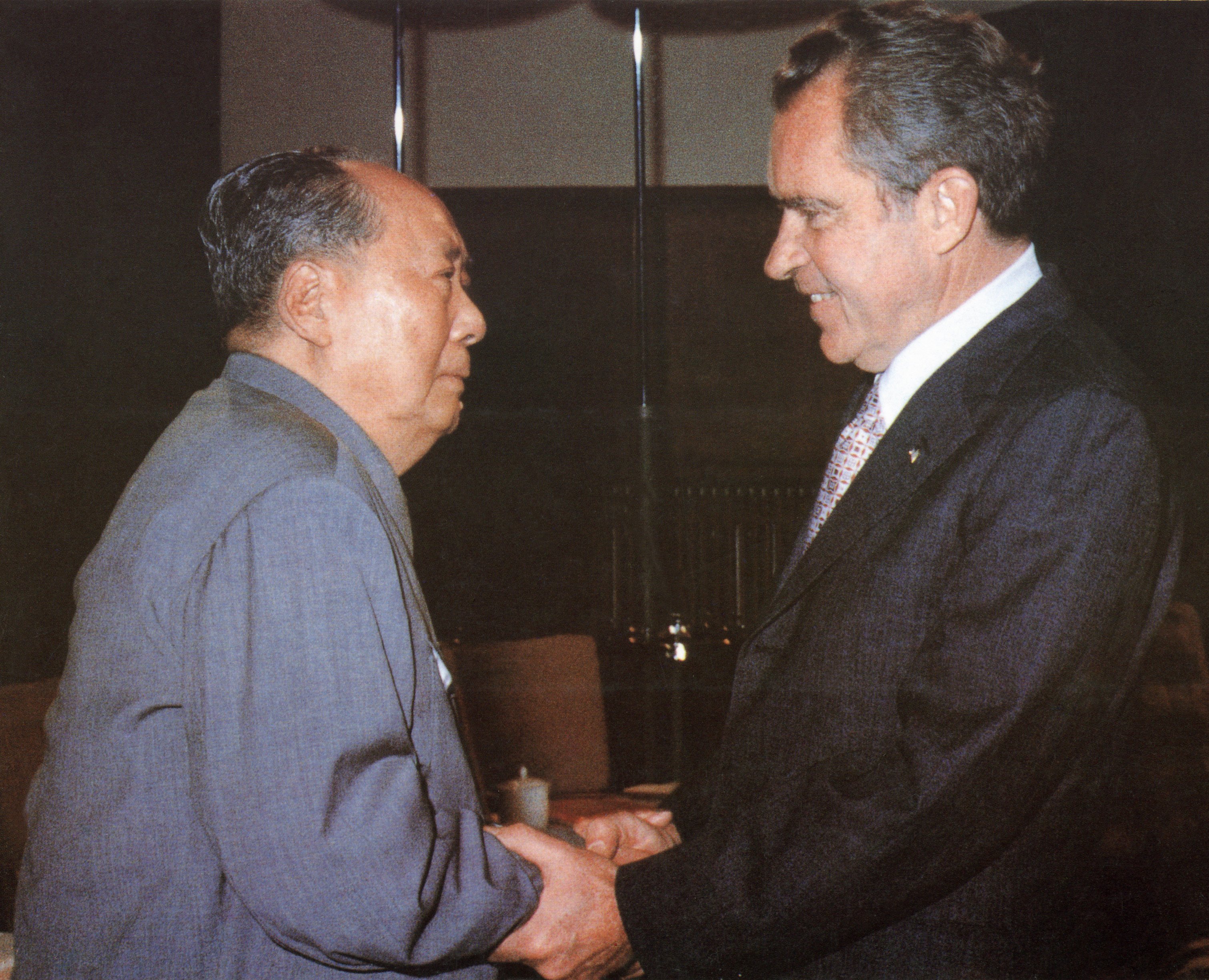 Chinese Chairman Mao Zedong (left) welcomes US President Richard Nixon to Beijing in February, 1972. Photo: AFP