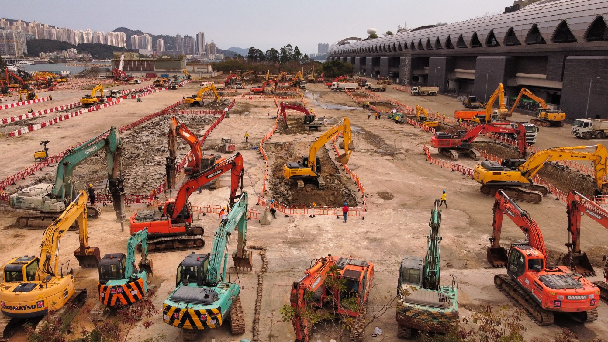 The building of an isolation facility in process at Kai Tak, Hong Kong, on February 24. Photo: Martin Chan