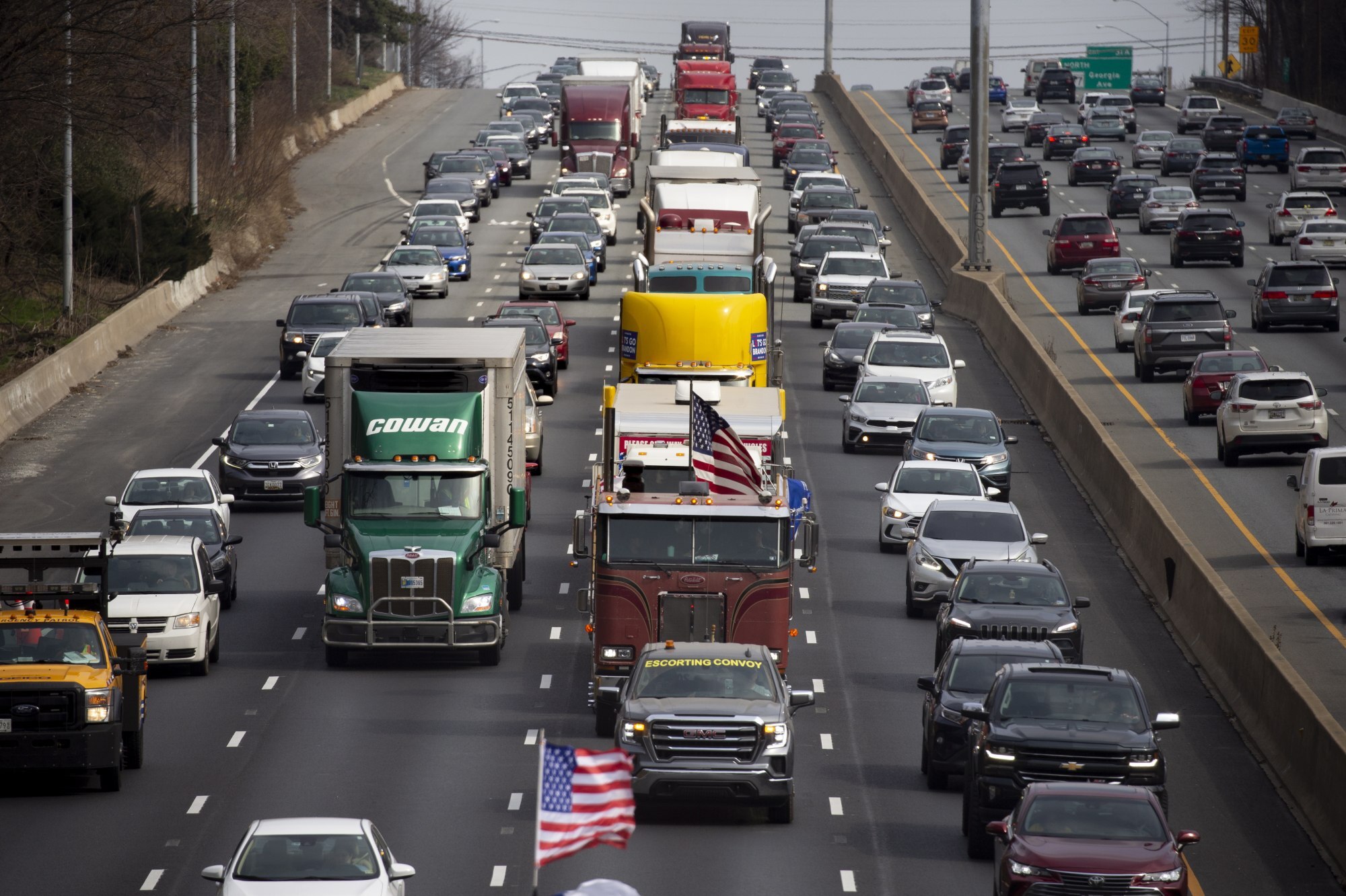 ‘People’s Convoy’ truck protest drives laps around Washington South