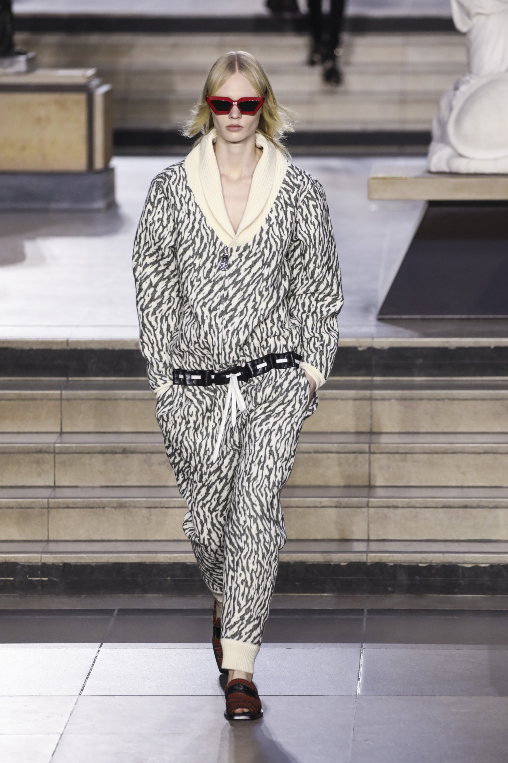 Louis Vuitton Fashion show, Runway, Ready To Wear, Fall Winter