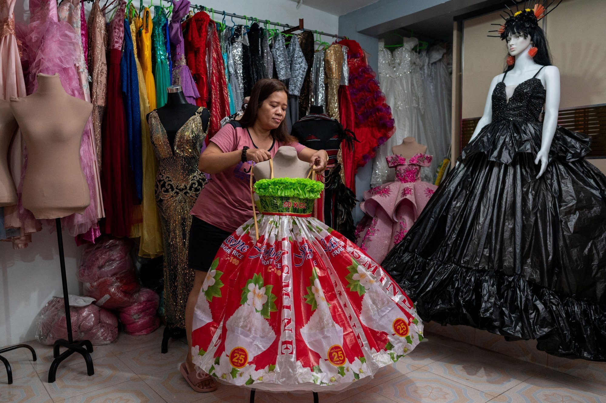Gowns made from plastic waste, newspapers and rice sacks - Philippine dress  maker is in demand for birthdays, weddings and beauty pageants