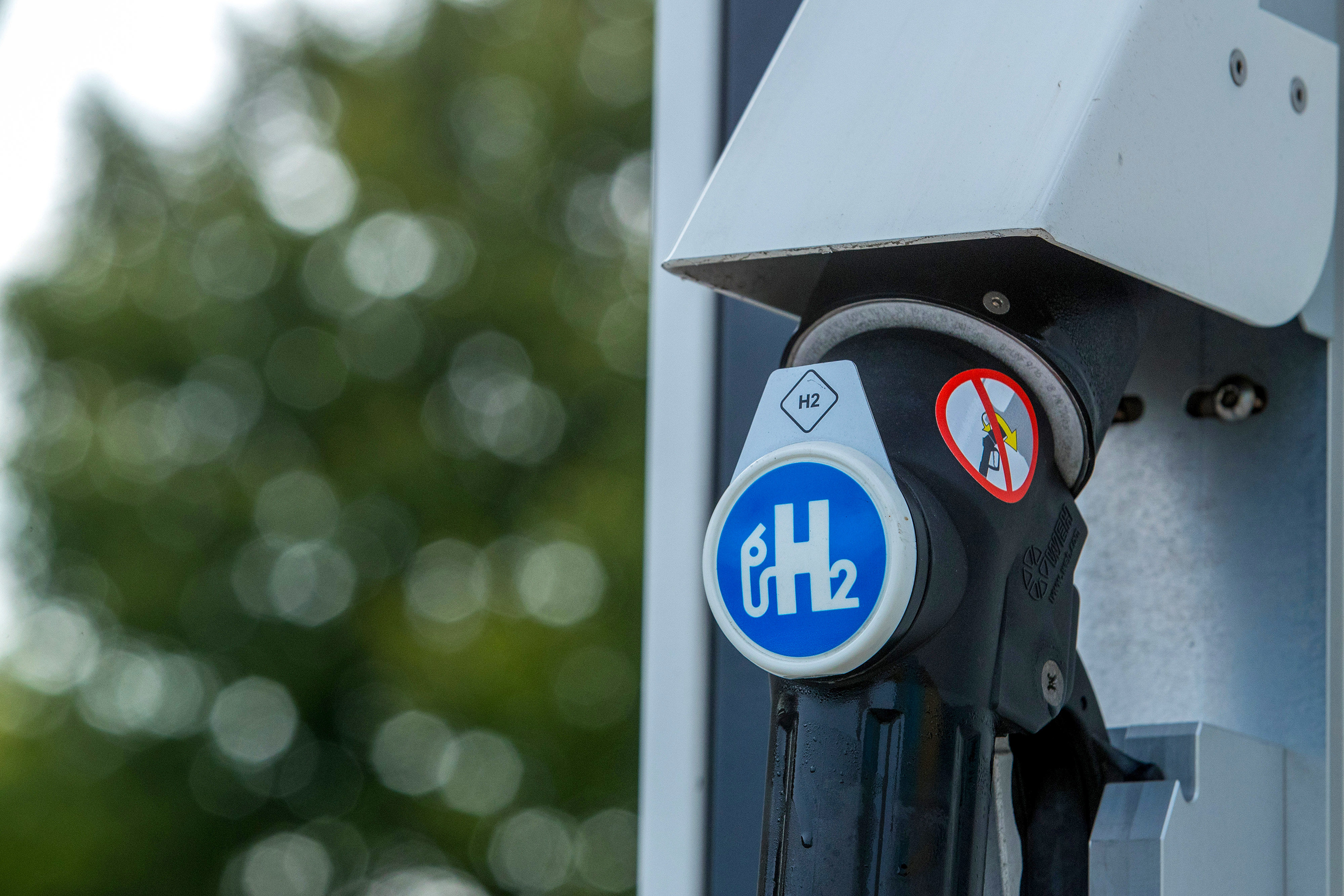 Hydrogen could be the ‘holy grail’ in the drive towards net-zero emissions, says Horace Tse of Credit Suisse. Photo: Bloomberg