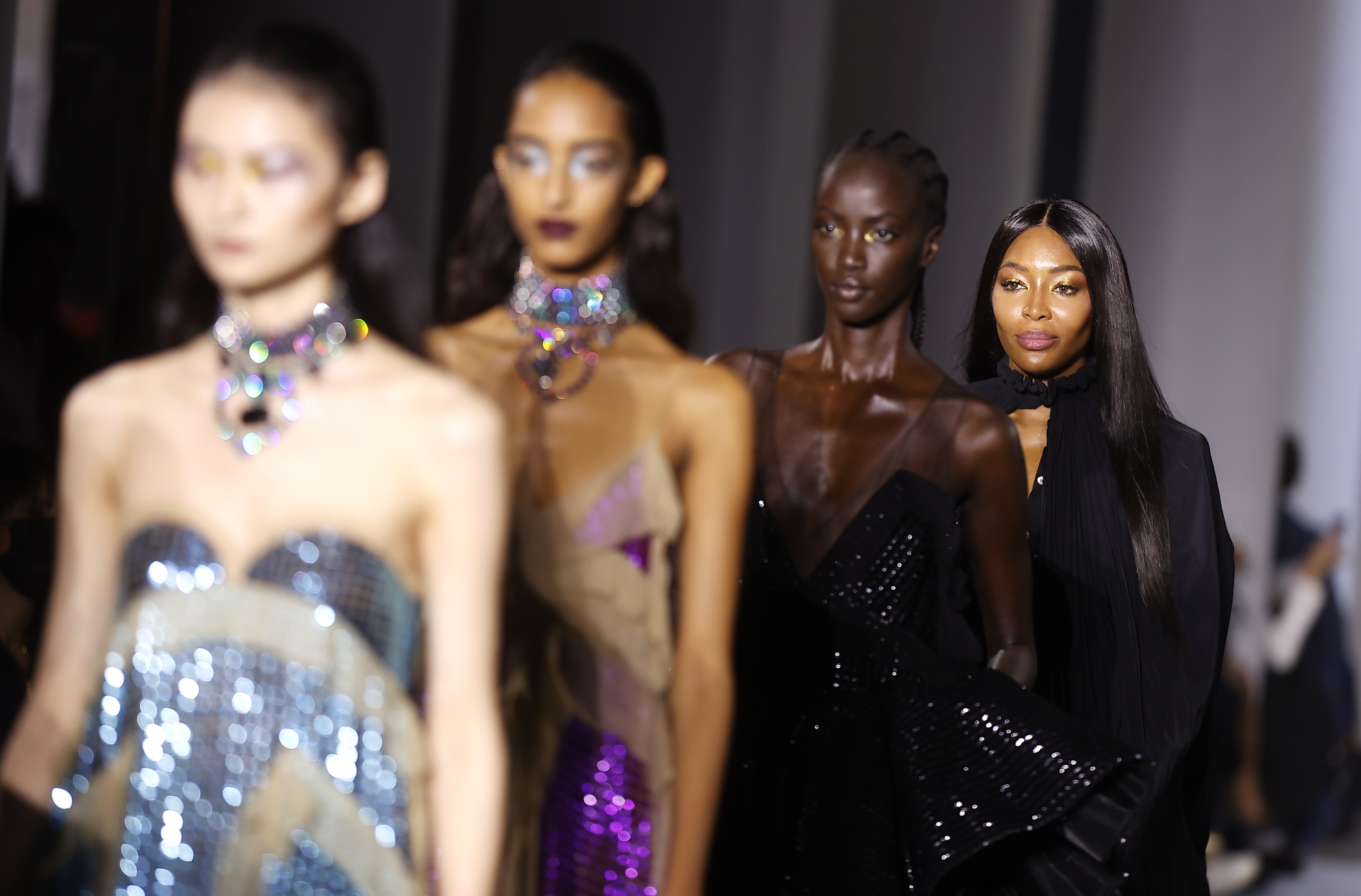 Supermodel Naomi Campbell (R) and other models present creations for Lanvin fashion house during Paris Fashion Week in October 2021. Photo: EPA-EFE