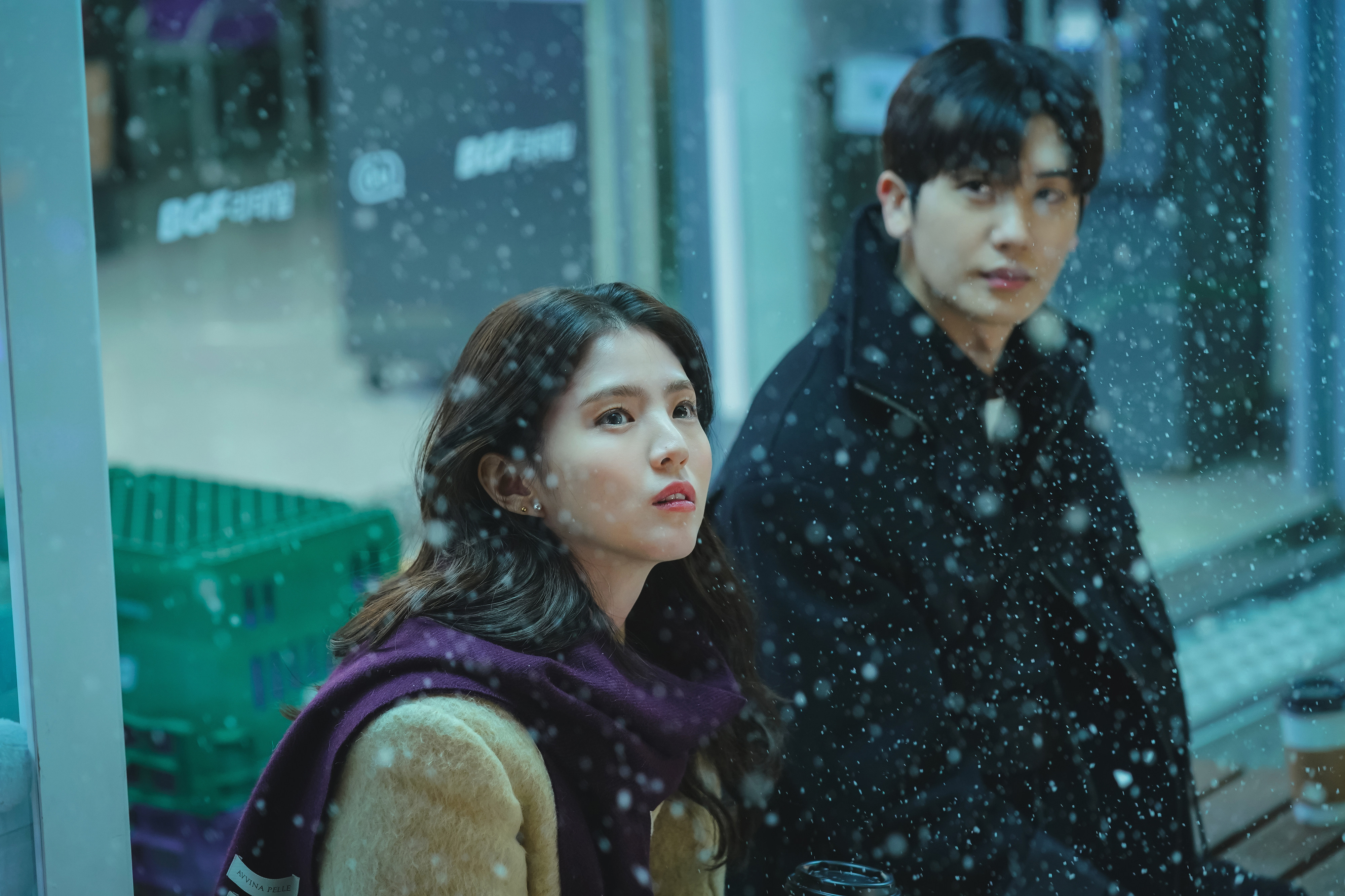 Han So-hee (left) and Park Hyung-sik in a still from Soundtrack #1.