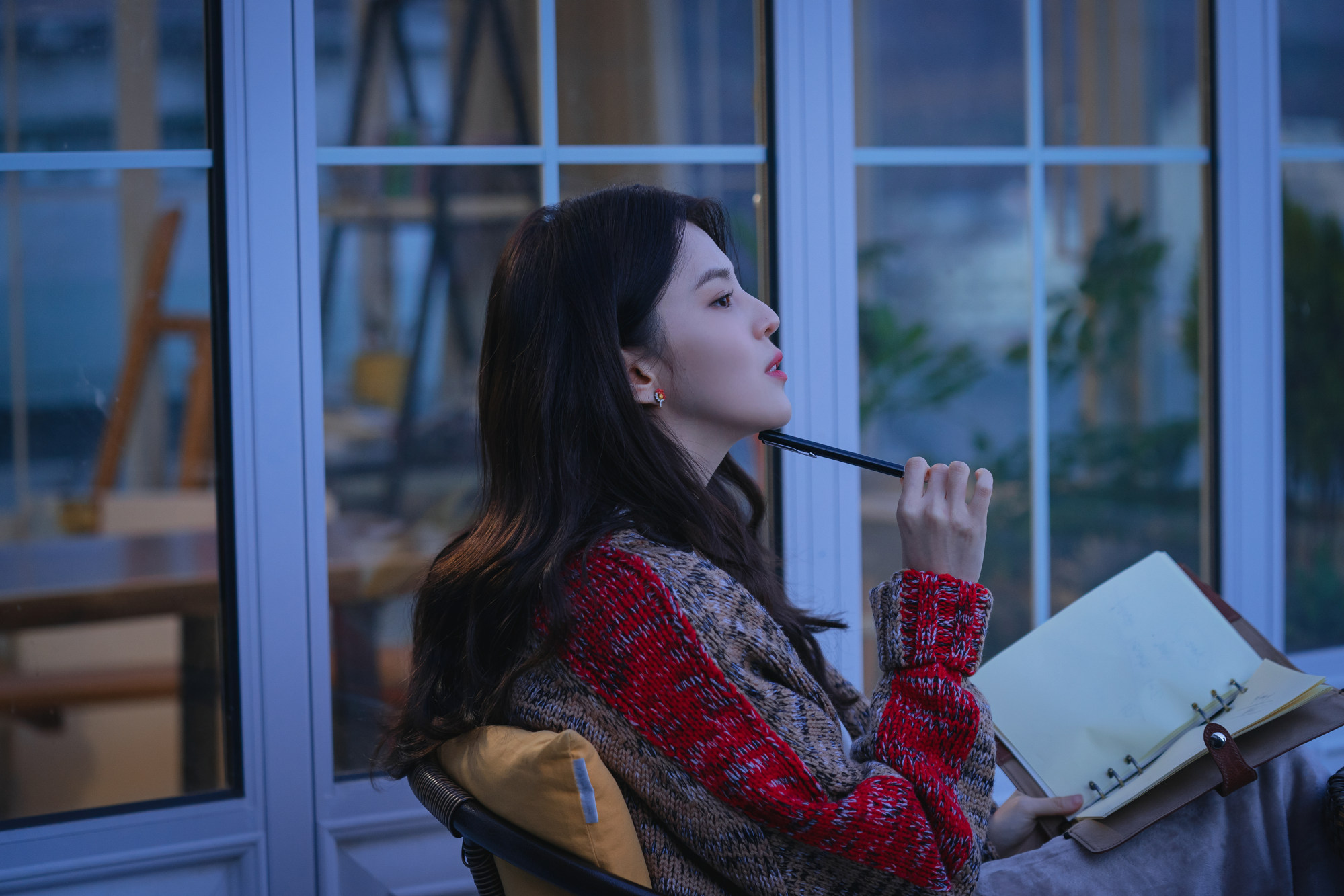 Disney+ K-drama Soundtrack #1: in hazy romance Han So-hee, Park Hyung