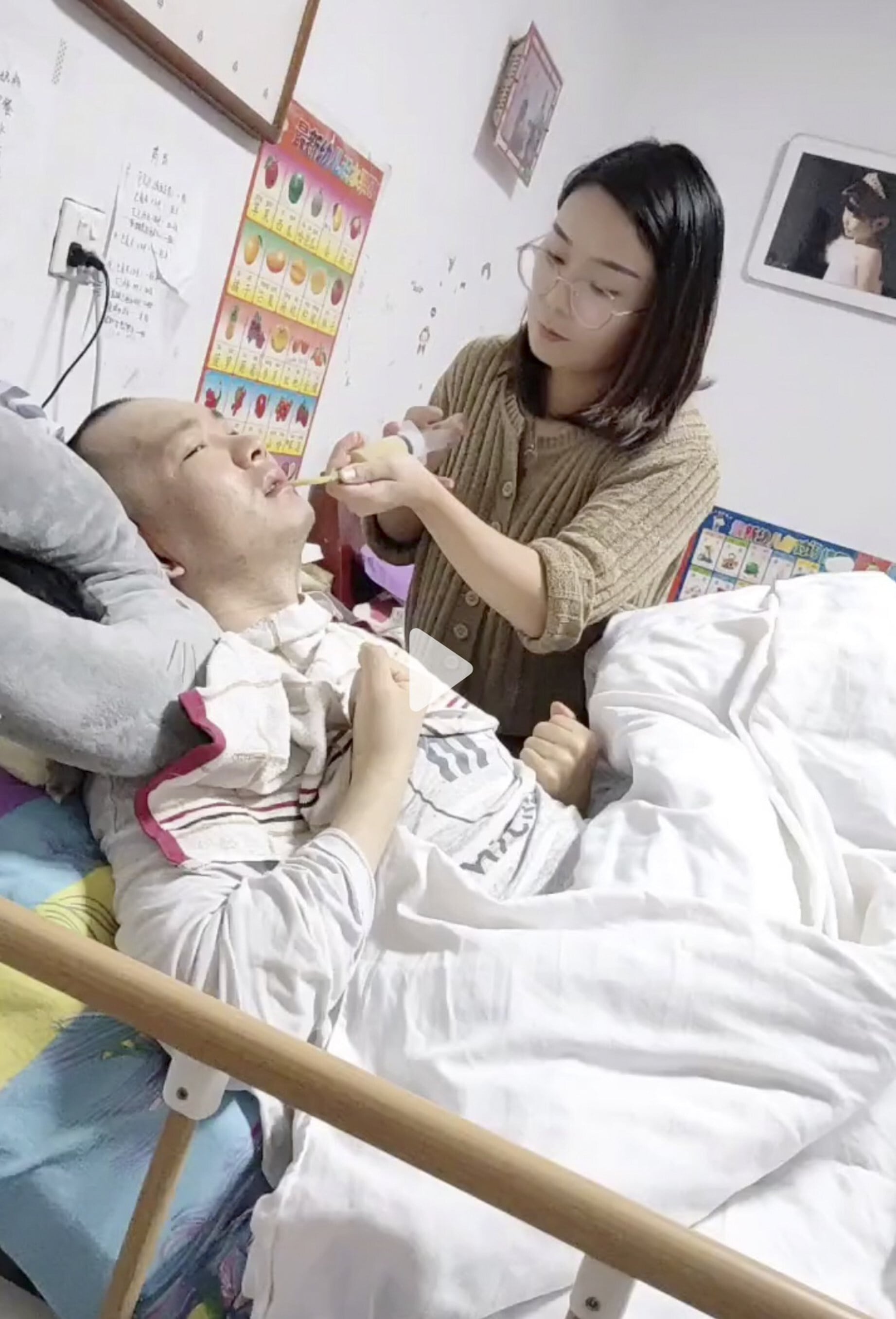Liu Na is now the sole carer for the family. Photo: Douyin