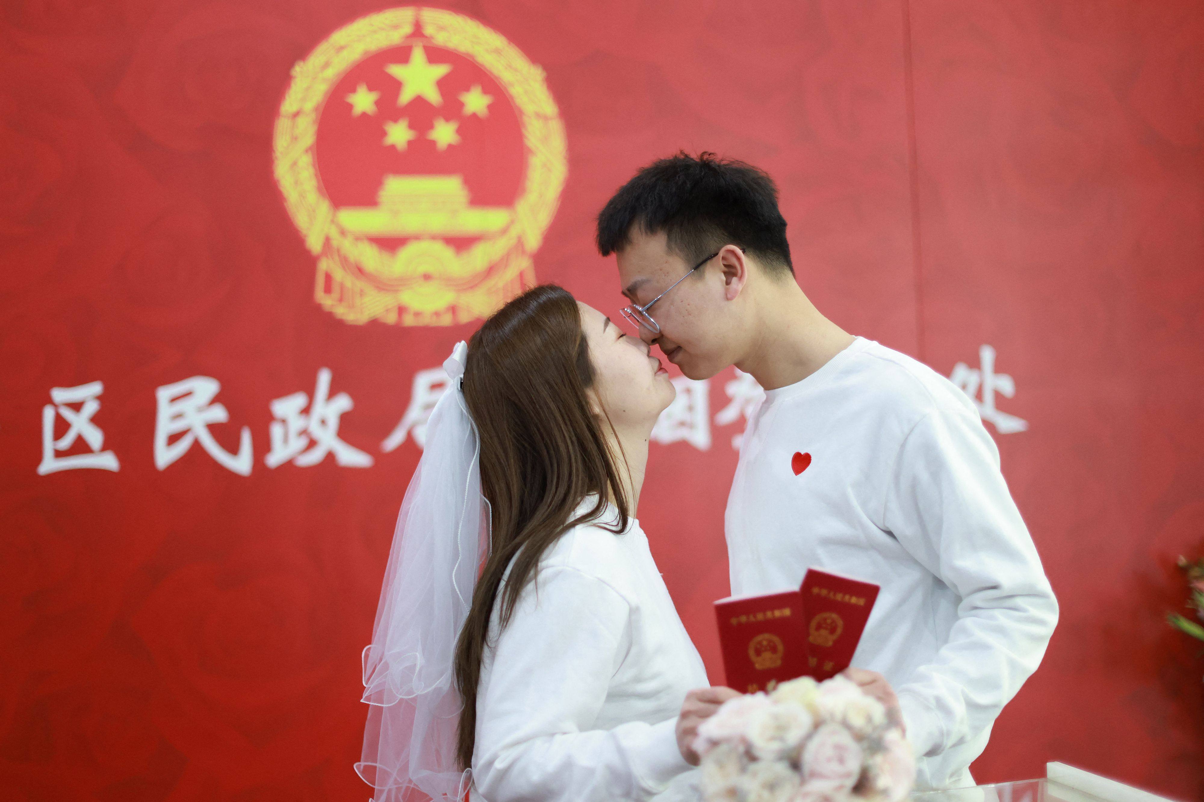Roughly half as many Chinese couples are getting married every year compared with the record high set in 2013. Photo: AFP