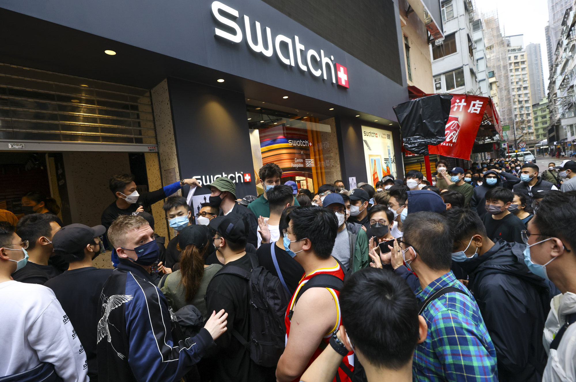 Why the Omega X Swatch MoonSwatch hype was so massive - U$260 homage to ...
