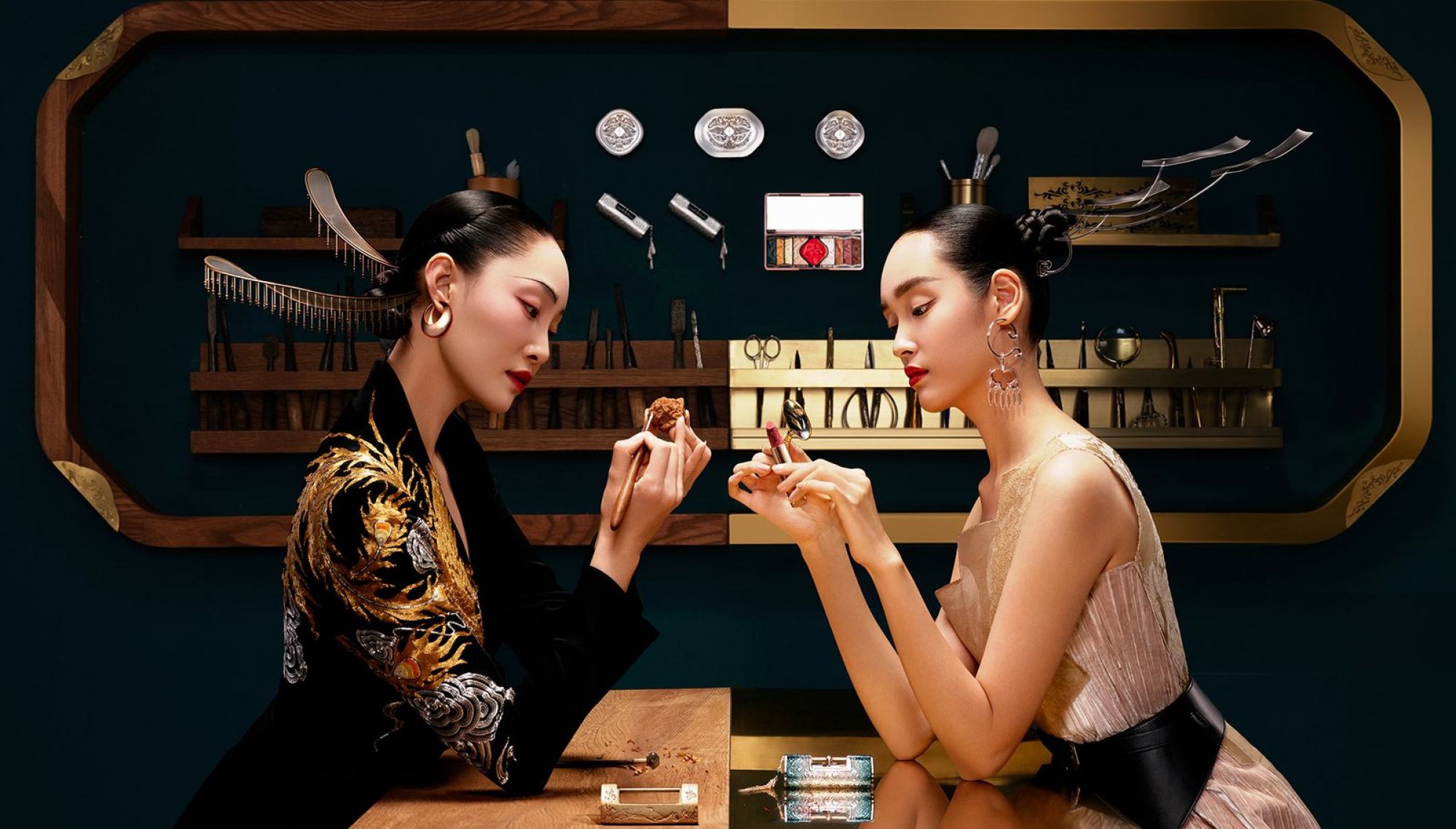 China Fashionistas Get Best Deals on Gucci, Hermes Bling: Retail - The  Fashionable Truth