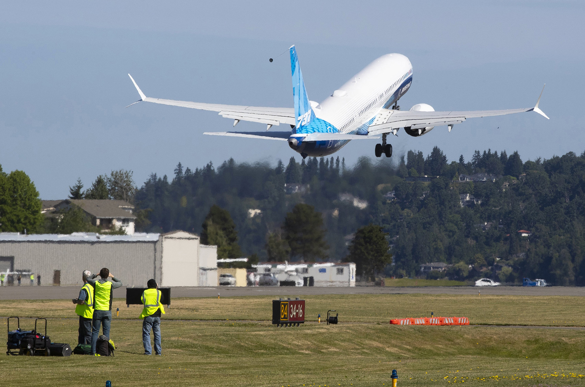 China’s aviation regulator in early December provided airlines with a list of fixes required before its return to commercial flying, which it predicted would occur by the beginning of this year. So far, however, there have been only test flights. Photo: The Seattle Times/TNS