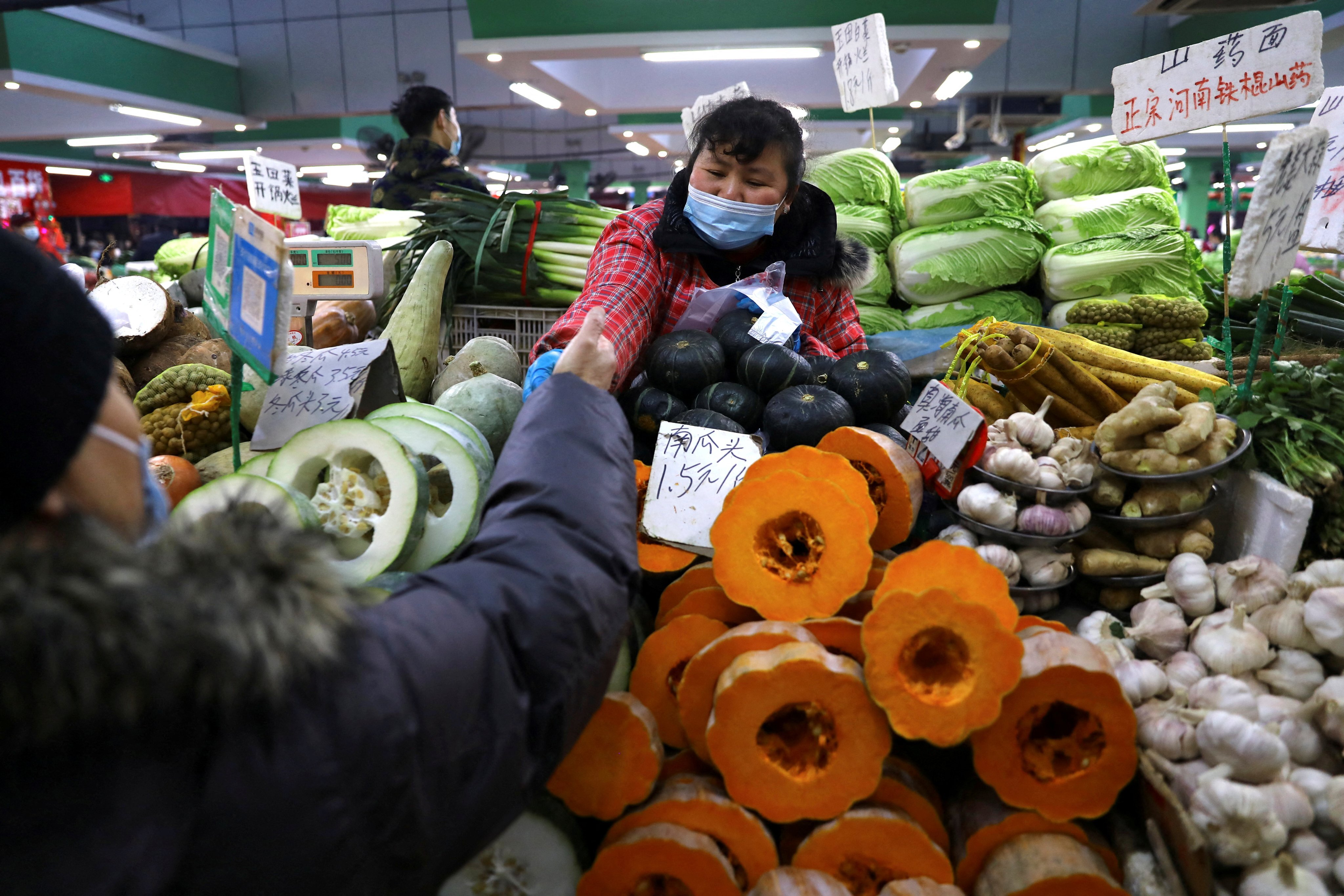 China’s official consumer price index (CPI) rose by 1.5 per cent in March from a year earlier, up from 0.9 per cent growth in February. Photo: Reuters