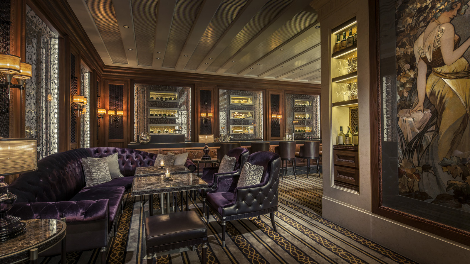 The interior of Caprice Bar at the Four Seasons Hong Kong. Photo: Caprice/Four Seasons Hong Kong