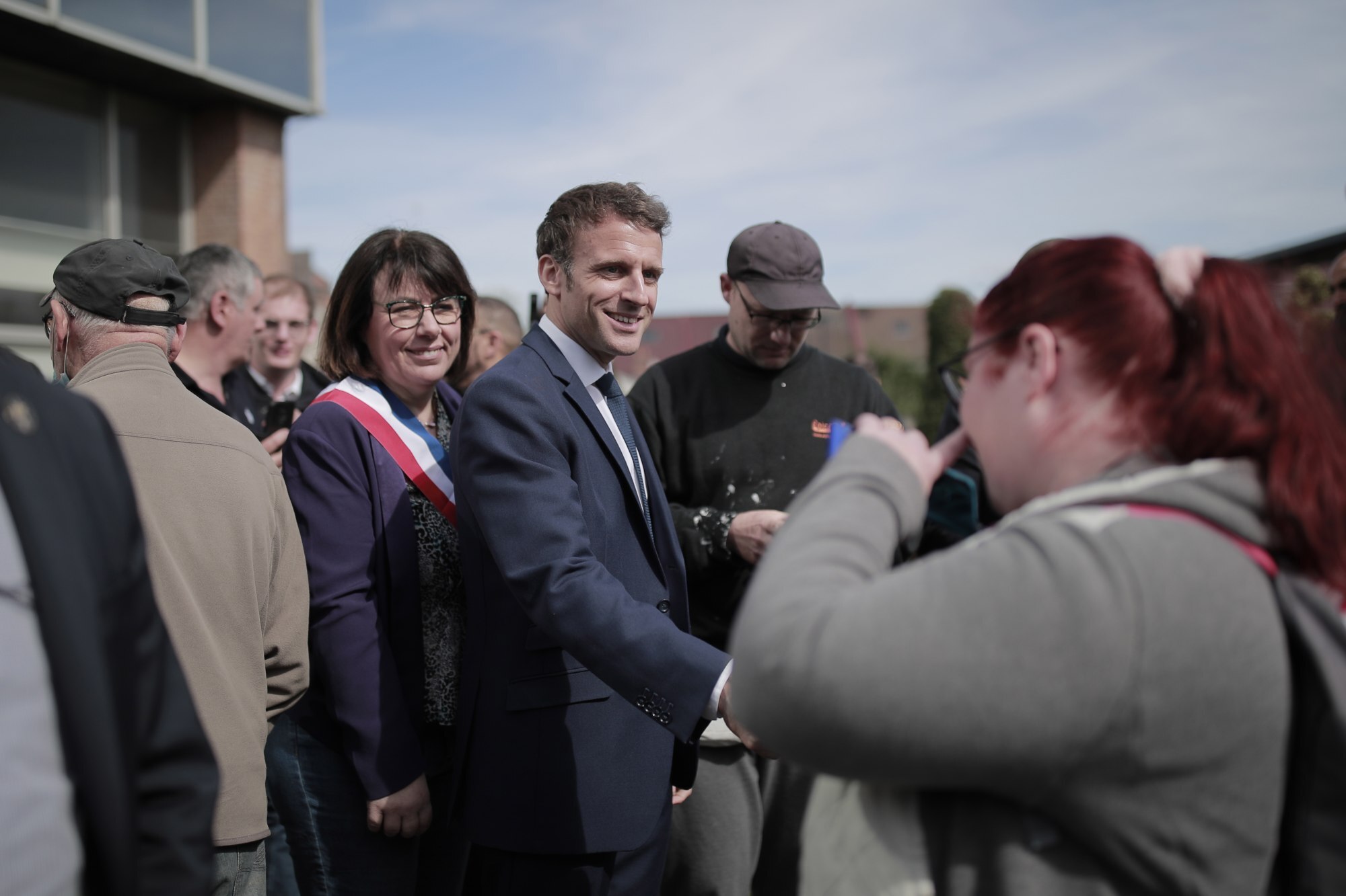 Macron says Le Pen's program will scare international investors