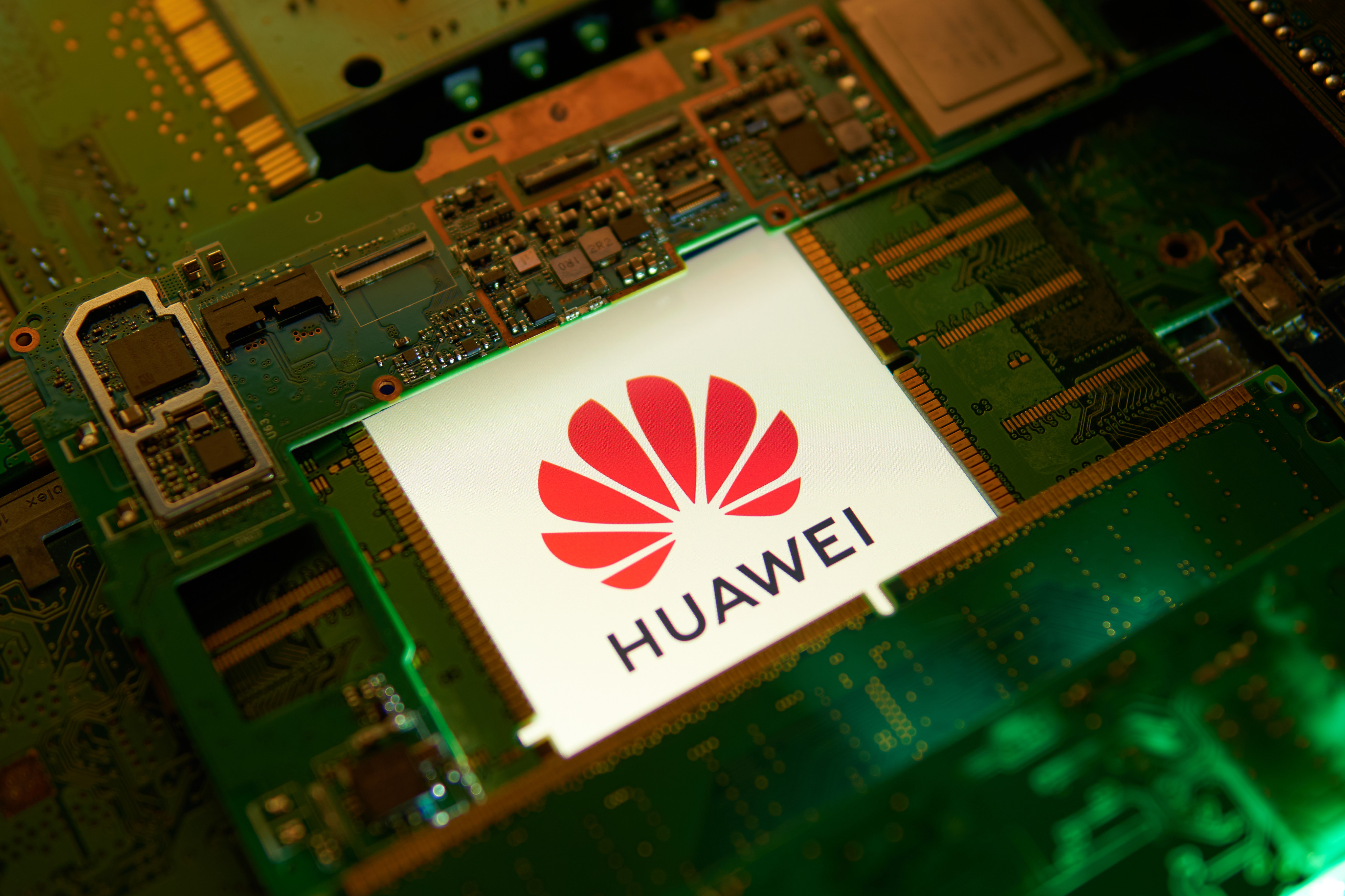 Huawei’s bonds and notes have proved popular with Chinese banks. Photo: Shutterstock 