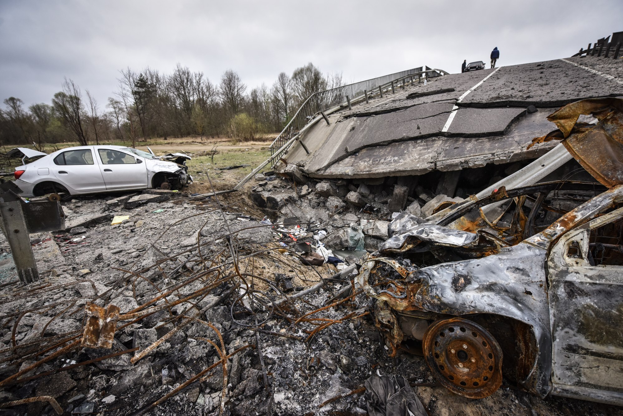 Ukraine: Russian Air Strikes Hit Kyiv, ‘850 Civilians Nearby Executed ...