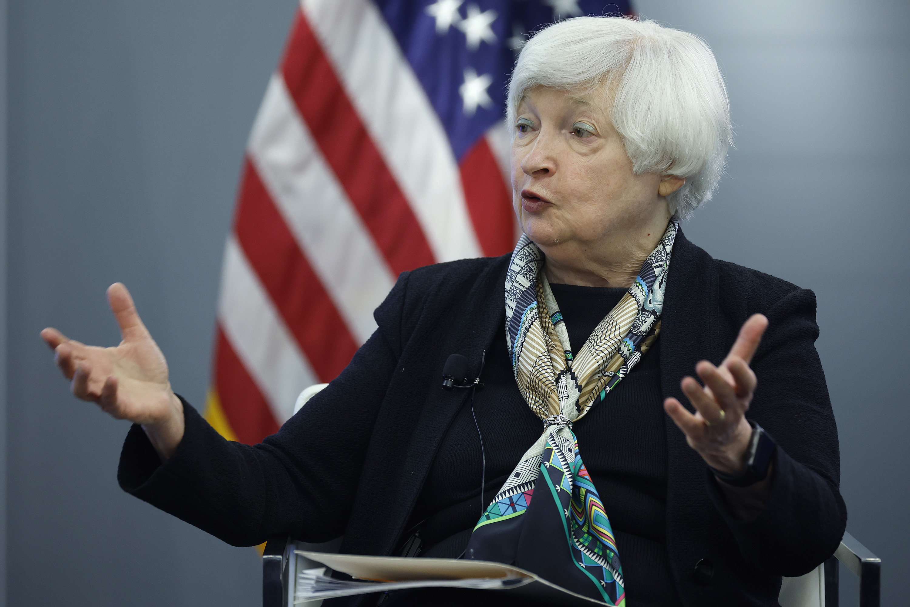 Министр сша. Глава Минфина США. Джанет Йеллен доллар. U.S. Treasury secretary Janet Yellen. Американский министр.