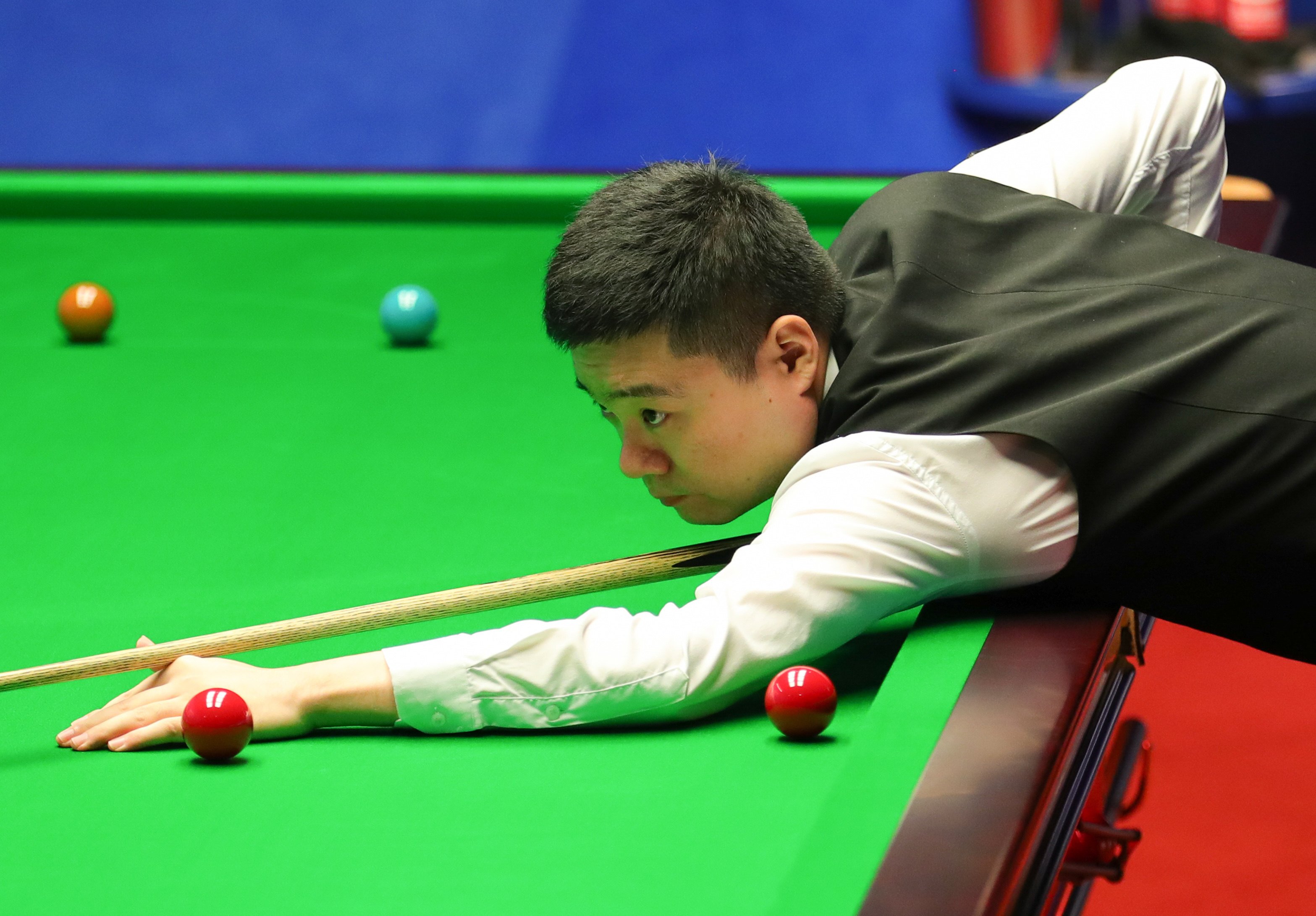 Ding Junhui was aiming to be the third Chinese player to reach the second round. Photo: Xinhua