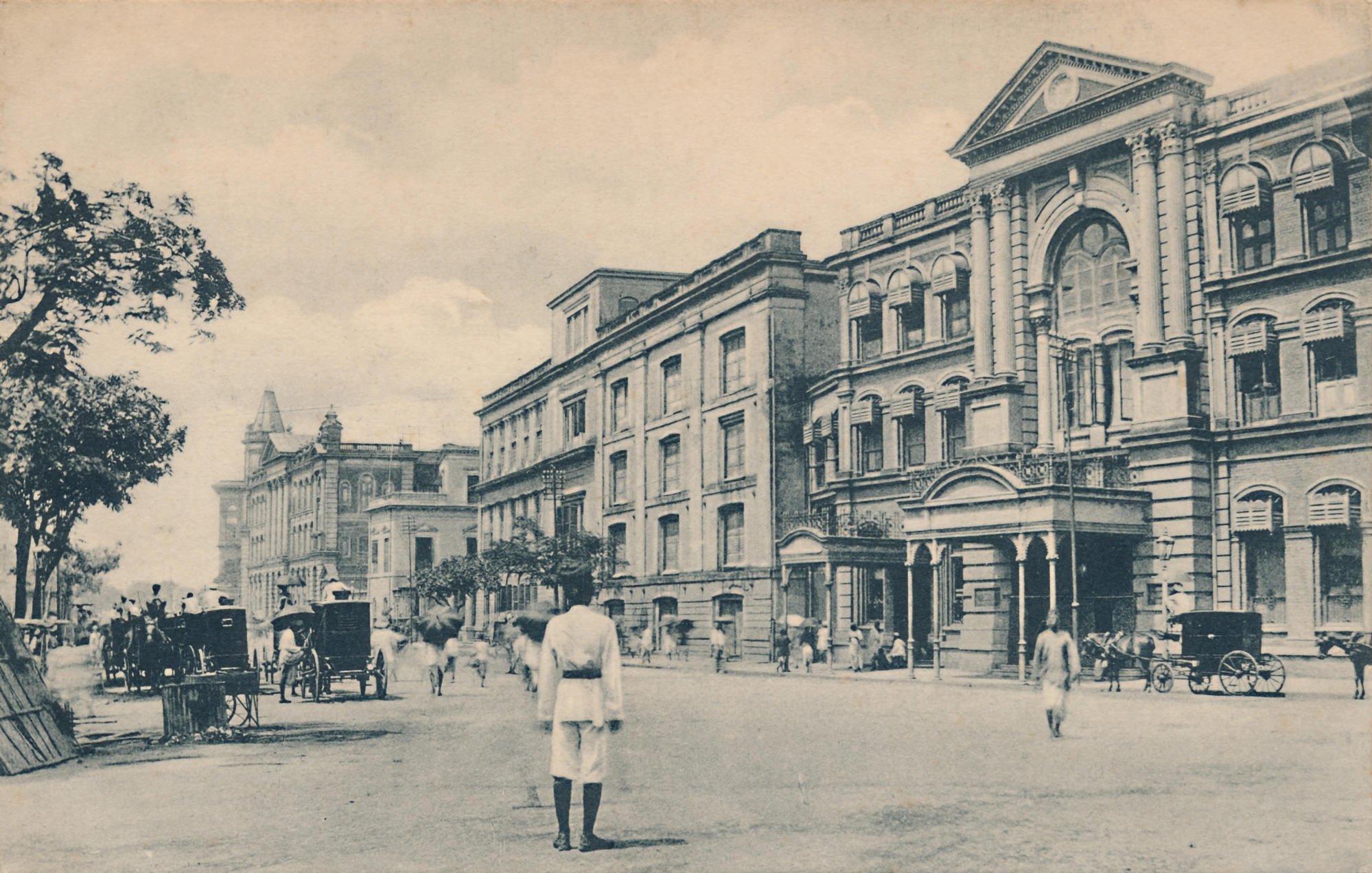 Clive Street in Calcutta circa 1905. Photo: Getty Images