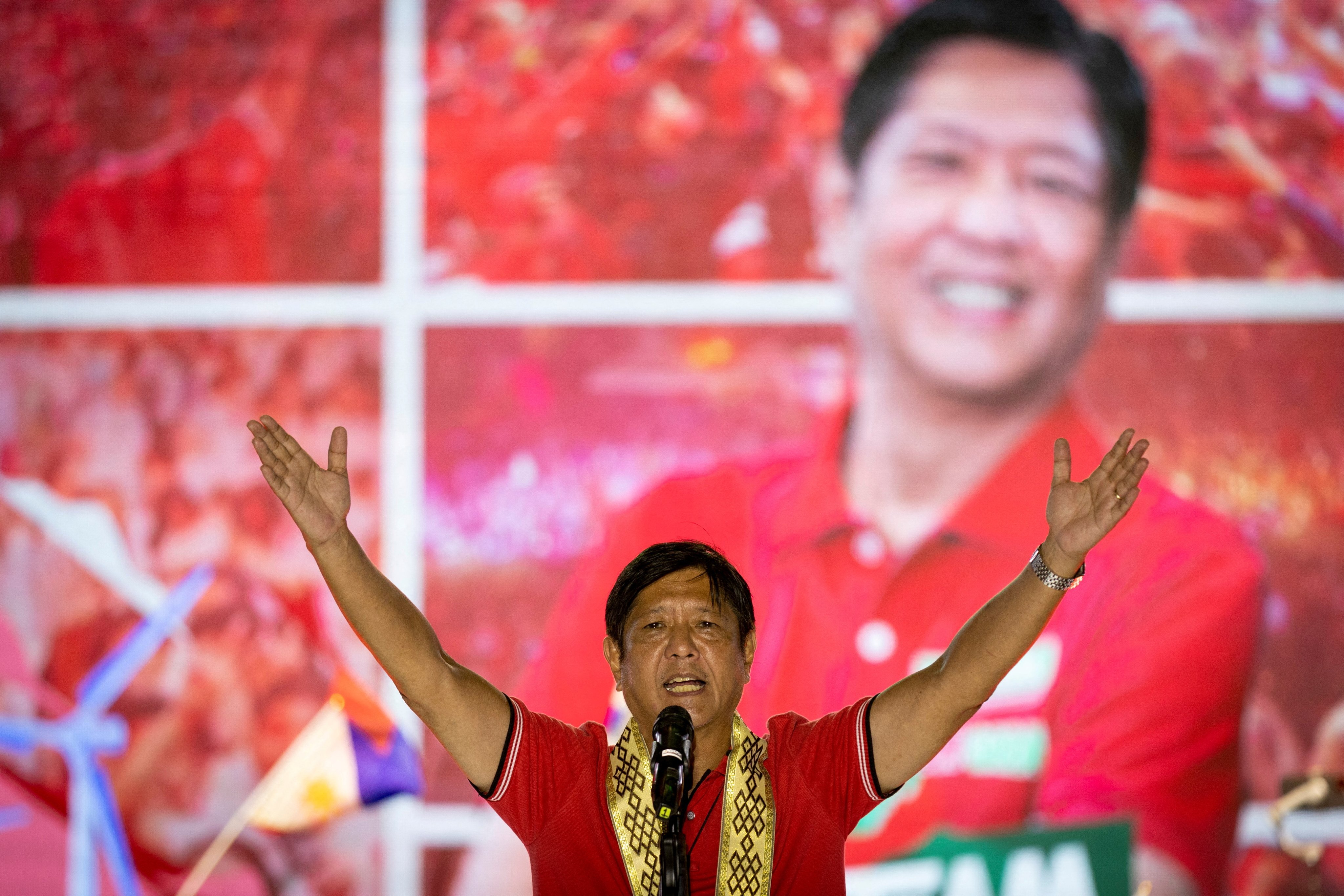 Philippine presidential candidate Ferdinand ‘Bongbong’ Marcos Jnr, son of the late dictator Ferdinand Marcos, delivers a speech during a campaign rally in Lipa, Philippines, on April 20. Photo: Reuters