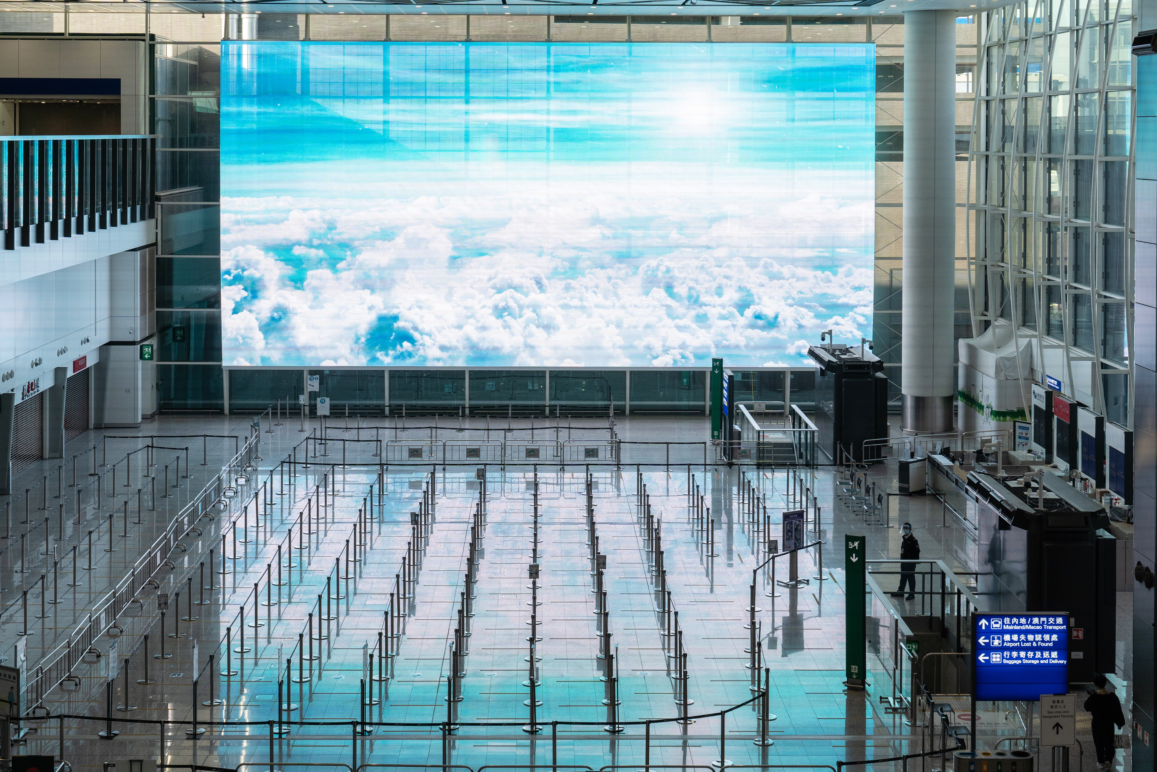 The arrivals hall at Hong Kong International Airport in 2021. Photo: Bloomberg 