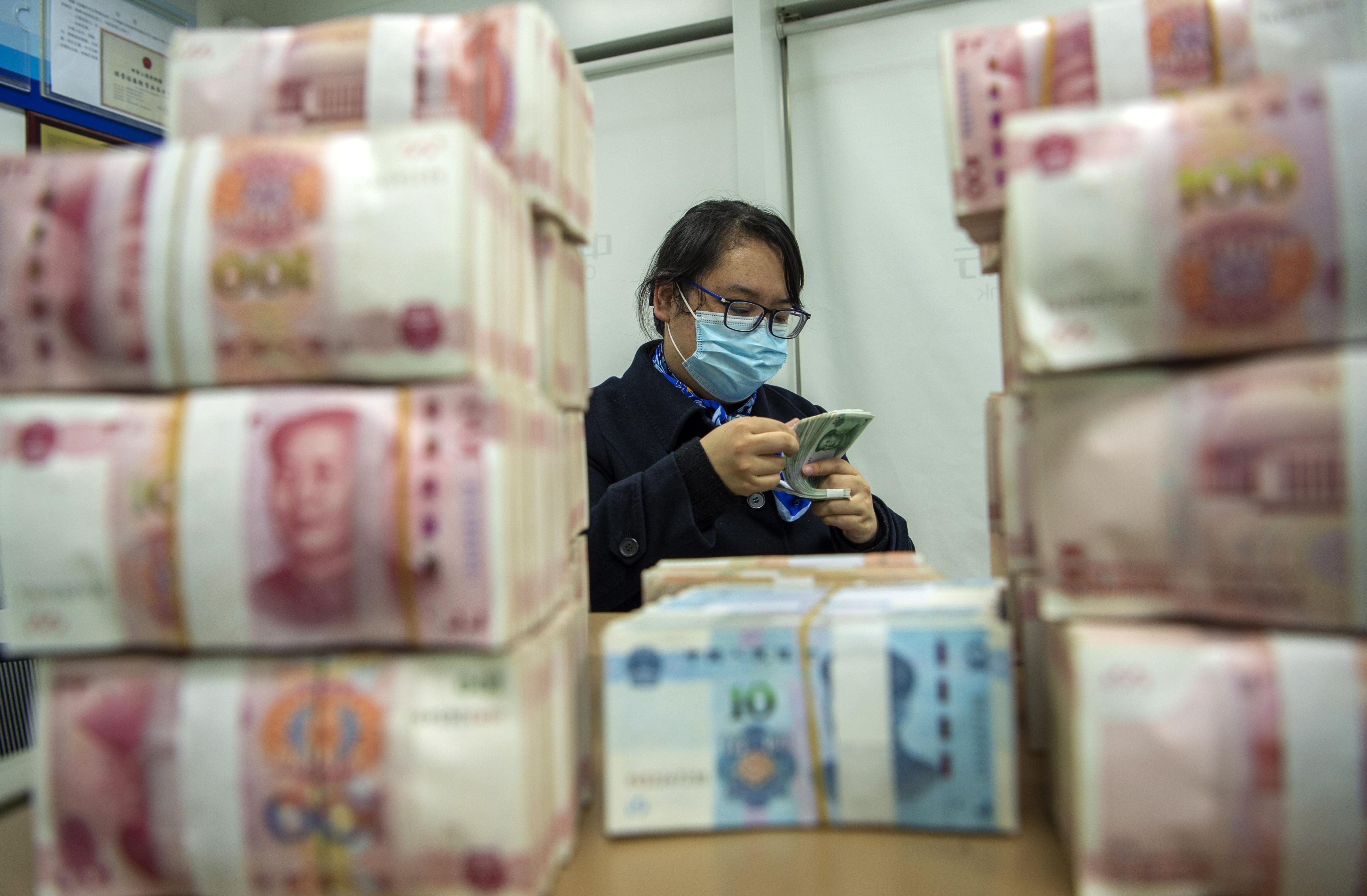 Top Chinese banks’ first-quarter profits beat analysts’ expectations. Photo: Chinatopix via AP