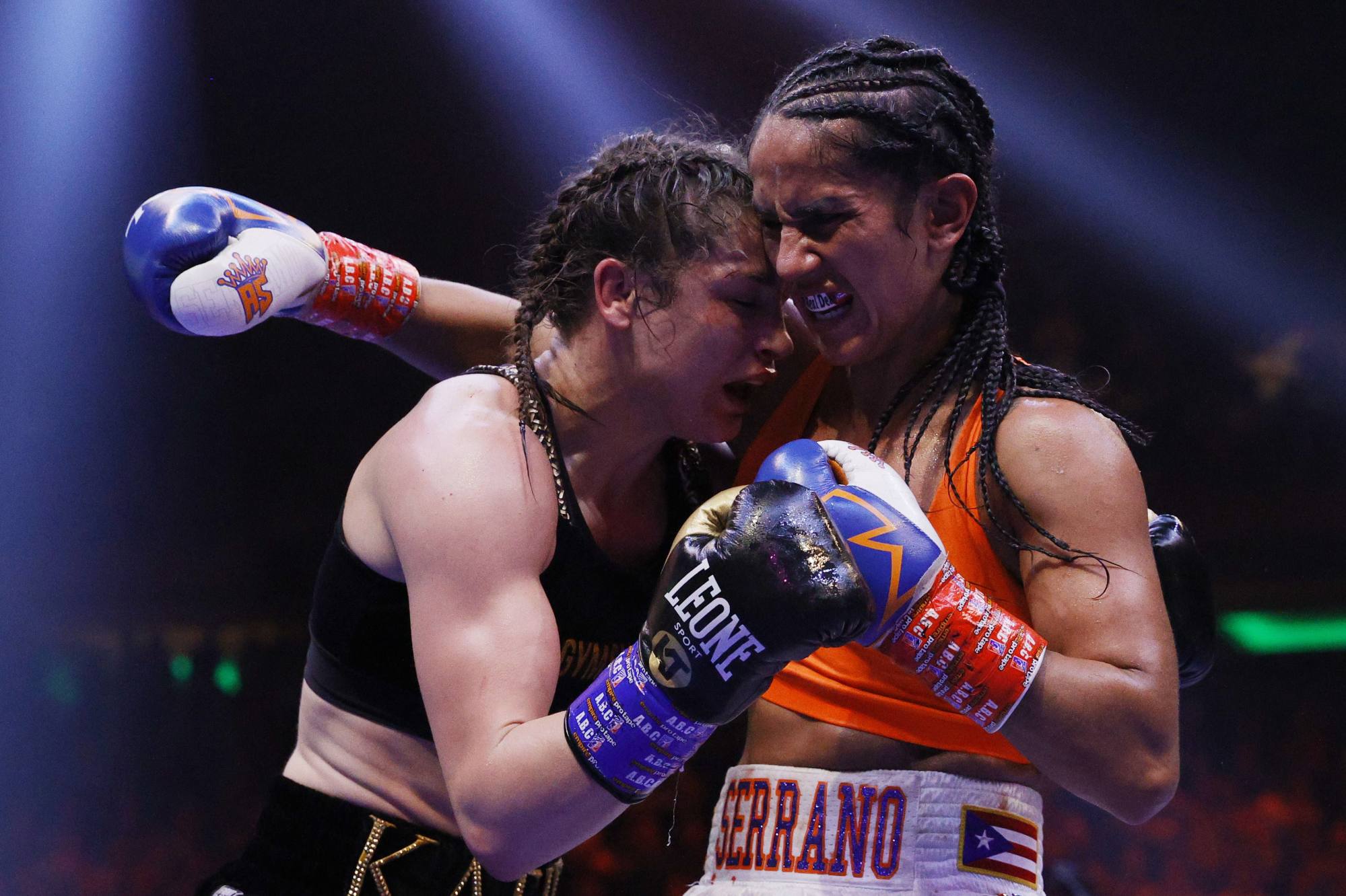 Katie Taylor defeats Amanda Serrano by split decision in instant